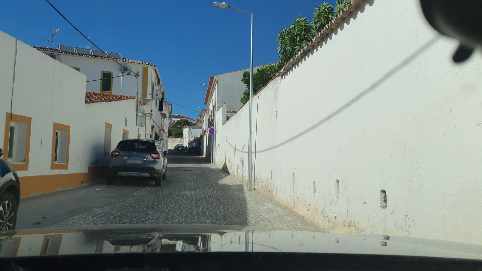 Street view near Landroal Residencial, Vila Viçosa — © Barreiros (CC BY-SA · Mapillary)