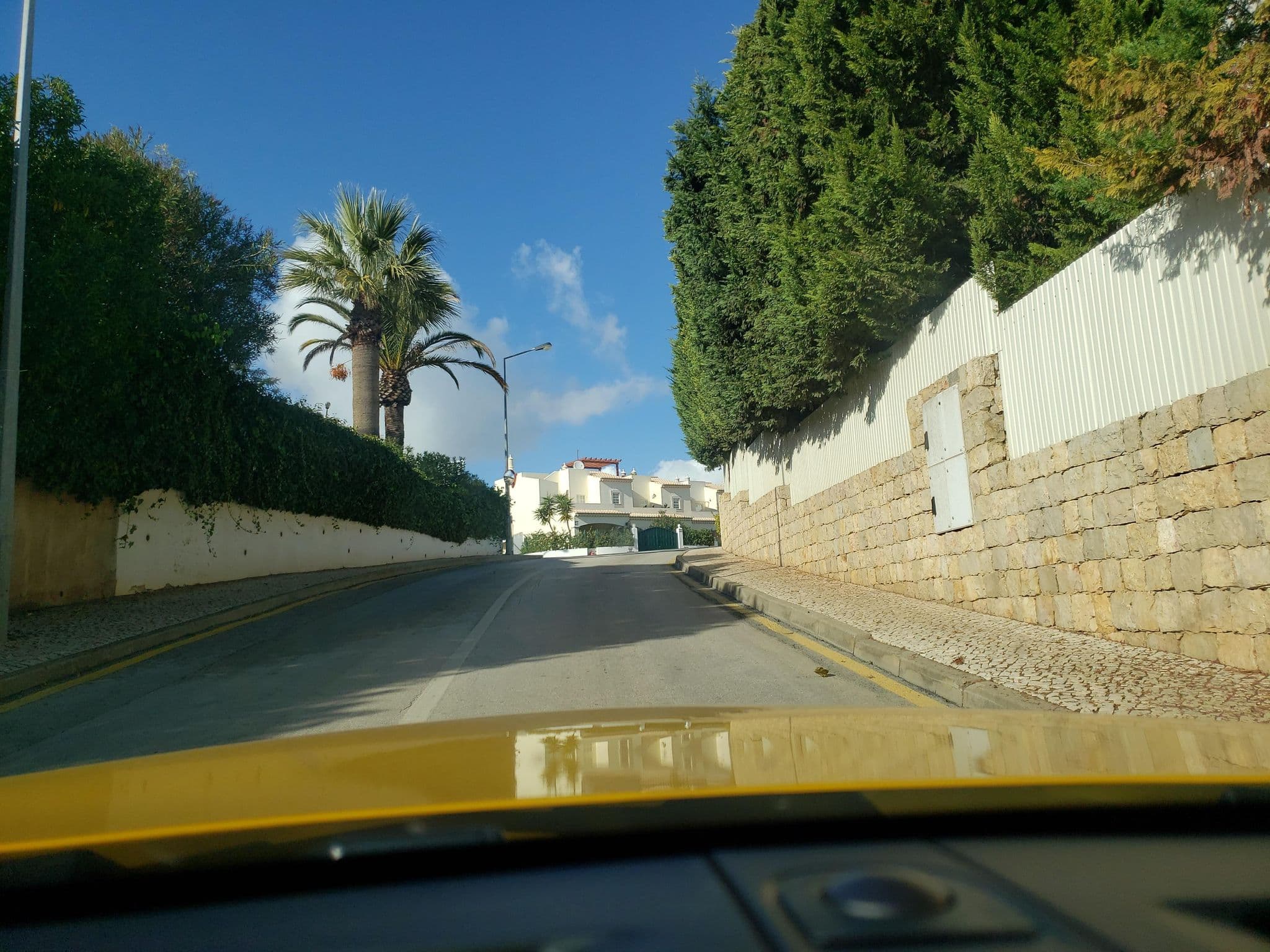 Street view near Casa Rei das Praias, Ferragudo — © mapfool (CC BY-SA · Mapillary)