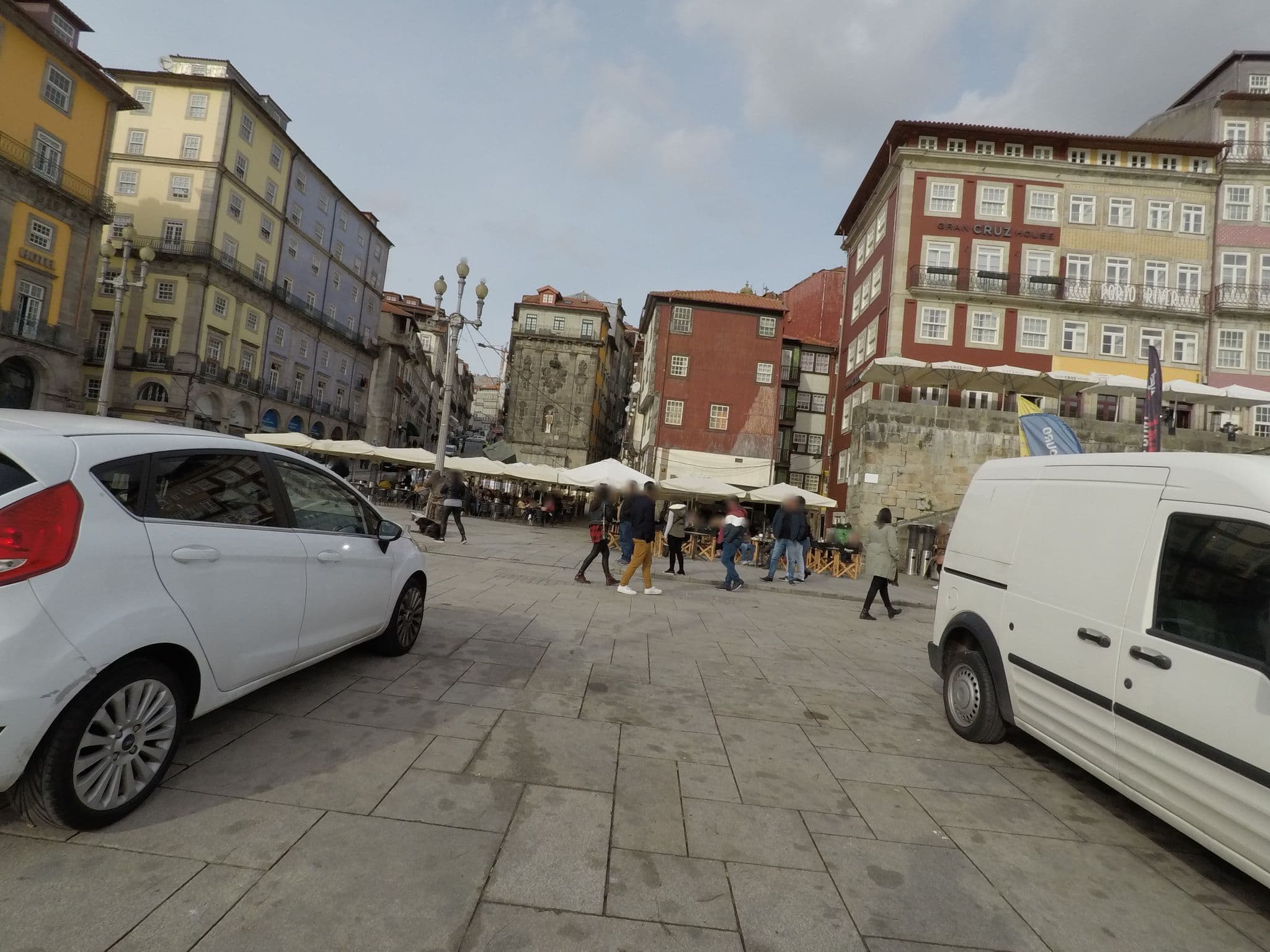 Street view near Gran Cruz House, Porto