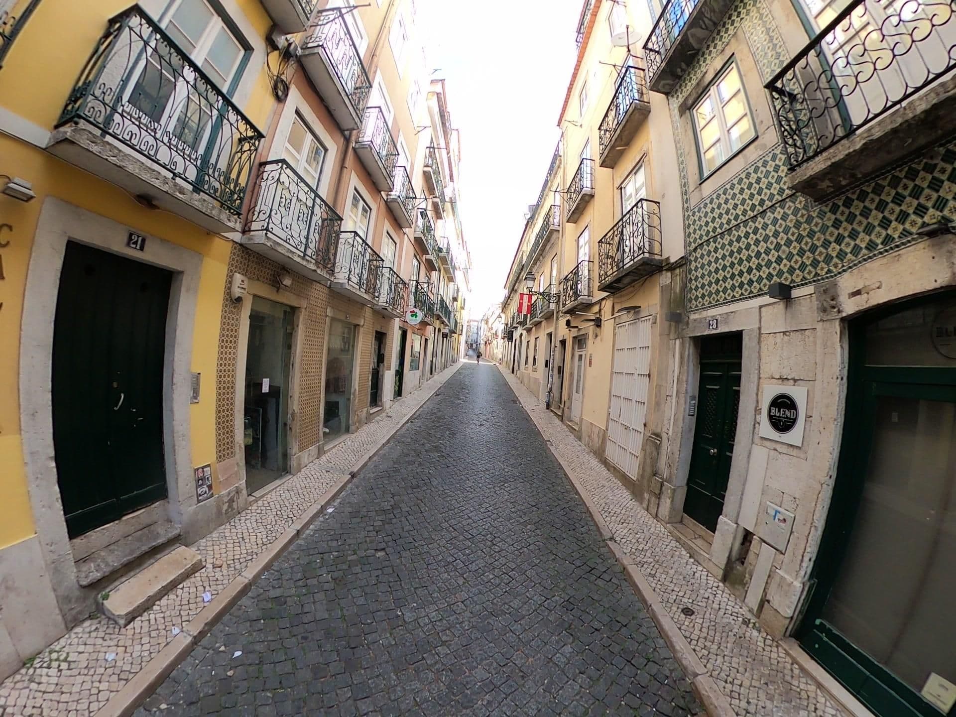 Street view near Lisbon's Passion, Bairro Alto — © feriret (CC BY-SA · Mapillary)