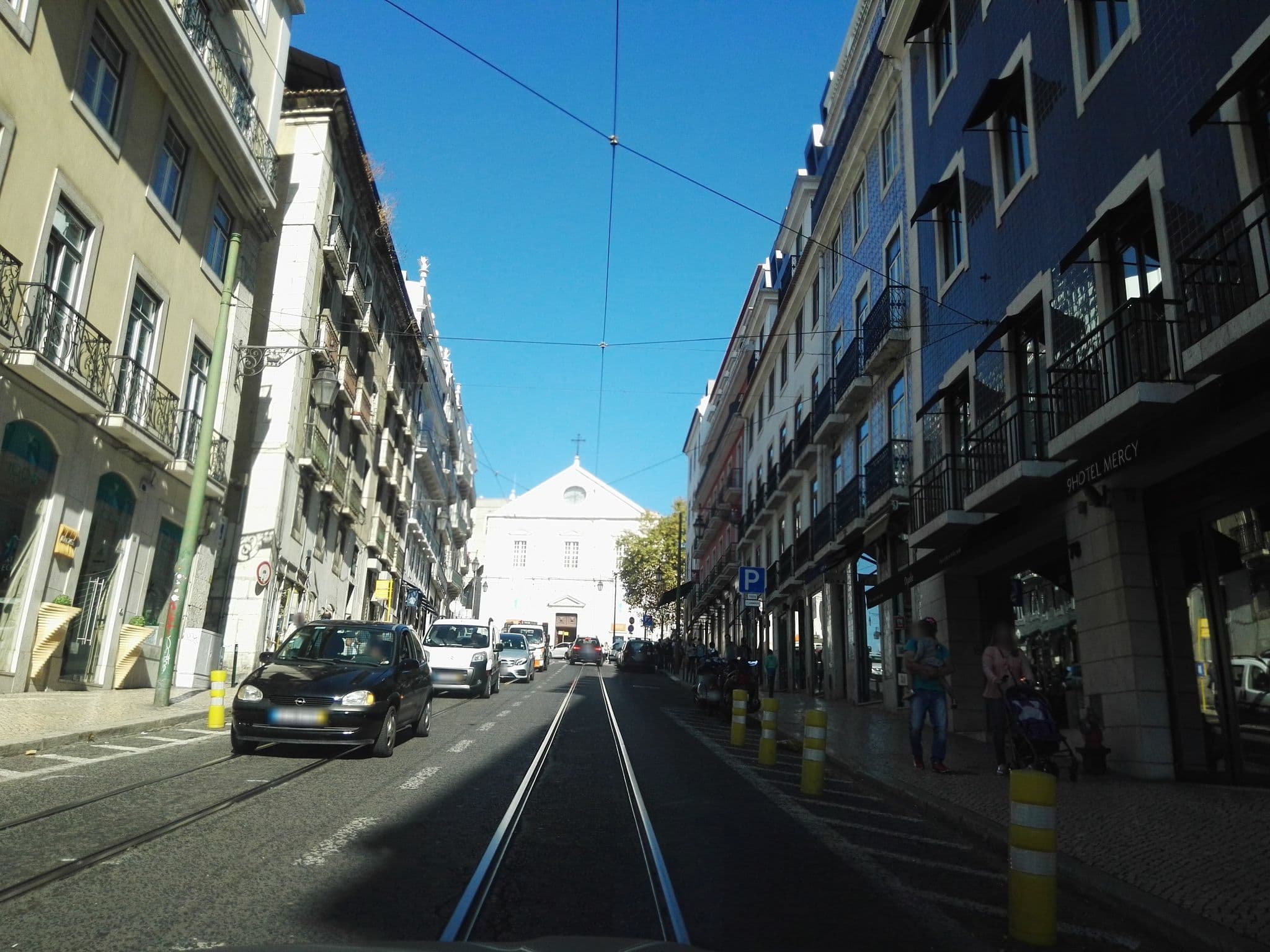 Street view near Alface Hostel, São Mamede — © filipegraciosa (CC BY-SA · Mapillary)