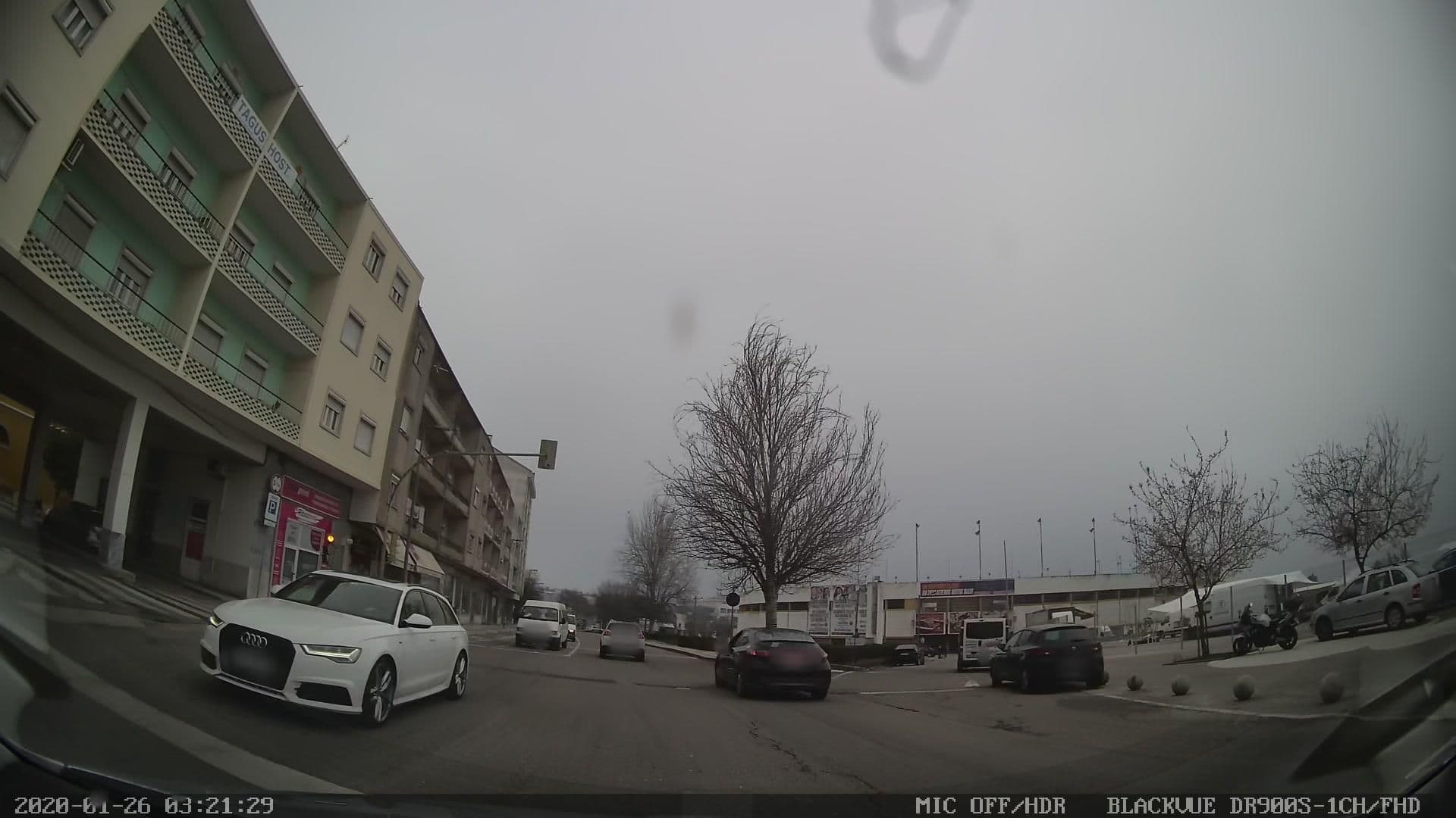 Street view near Tagushost.pt, Santarém — © filipegraciosa (CC BY-SA · Mapillary)