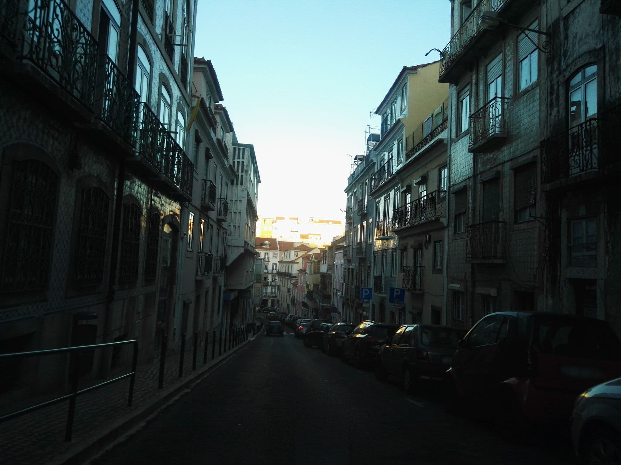 Street view near Back to Lisbon, Principe Real — © filipegraciosa (CC BY-SA · Mapillary)