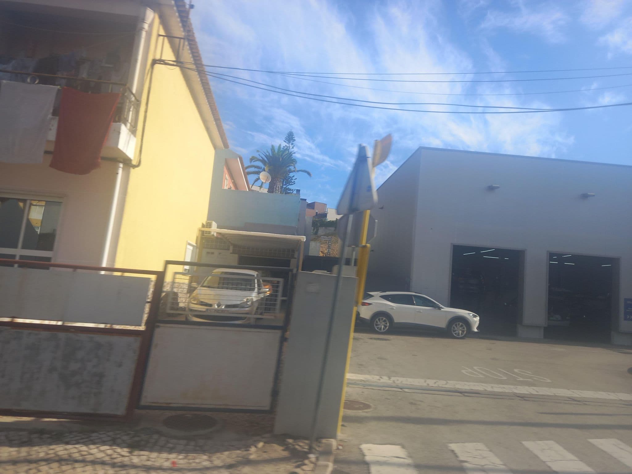 Street view near Alpha10, Vialonga — © danielagos12 (CC BY-SA · Mapillary)