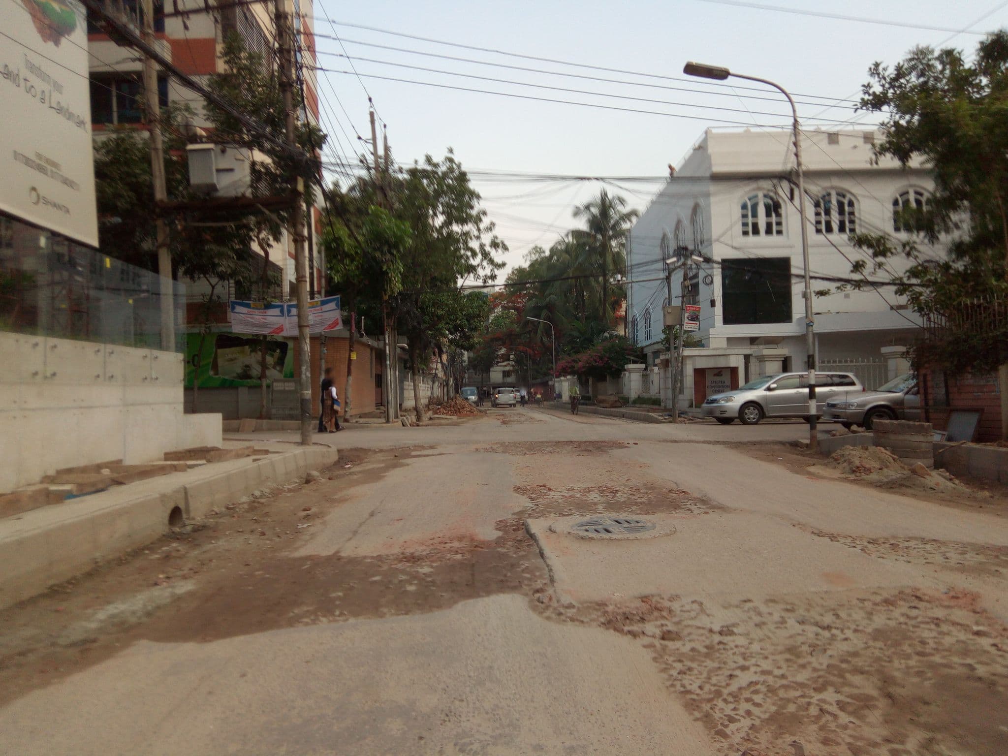 Street view near holiday villa gram, Kafrul — © xihad (CC BY-SA · Mapillary)