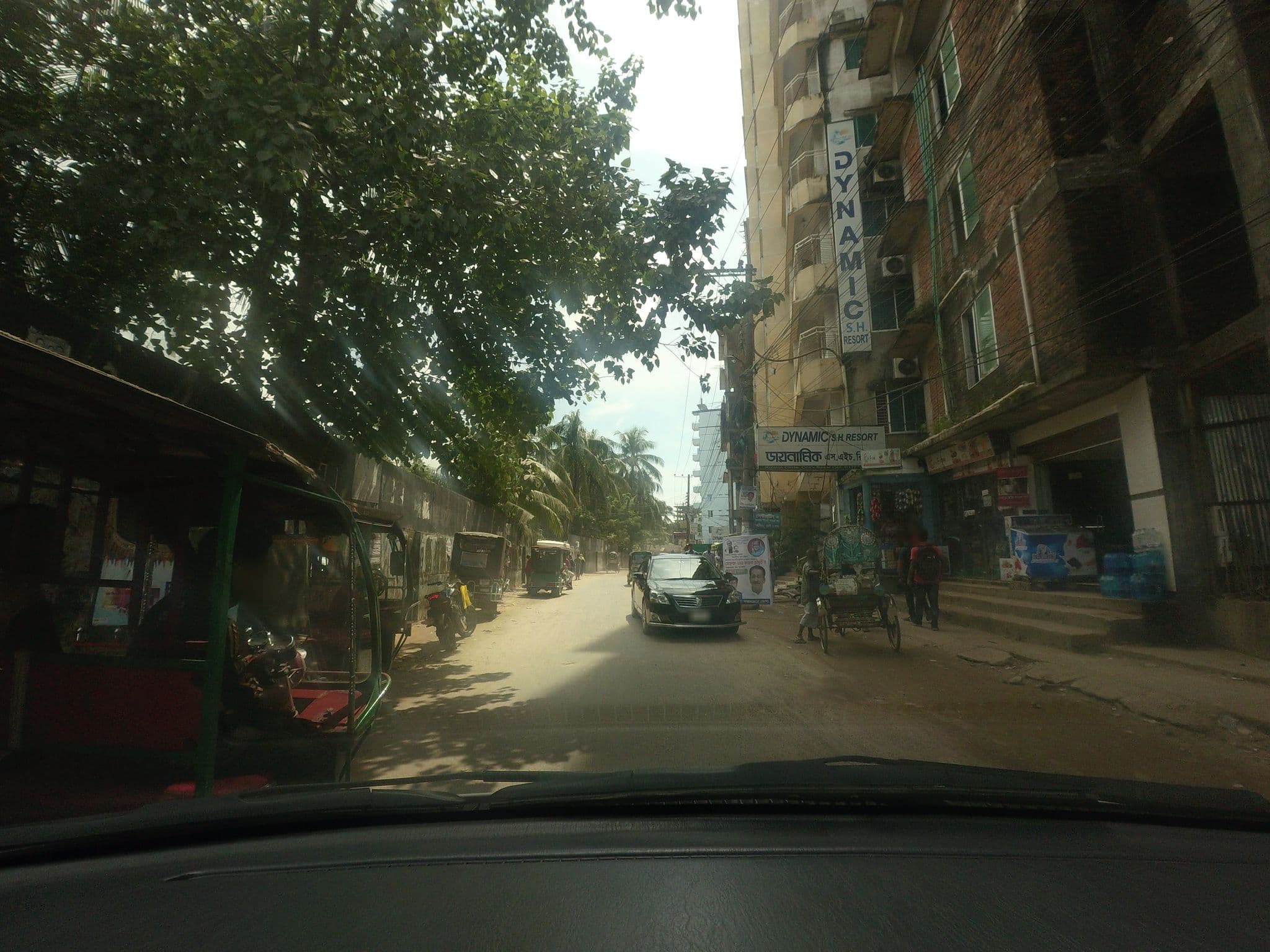 Street view near Shahjadi Resort, Cox’s Bāzār — © mmahmud (CC BY-SA · Mapillary)