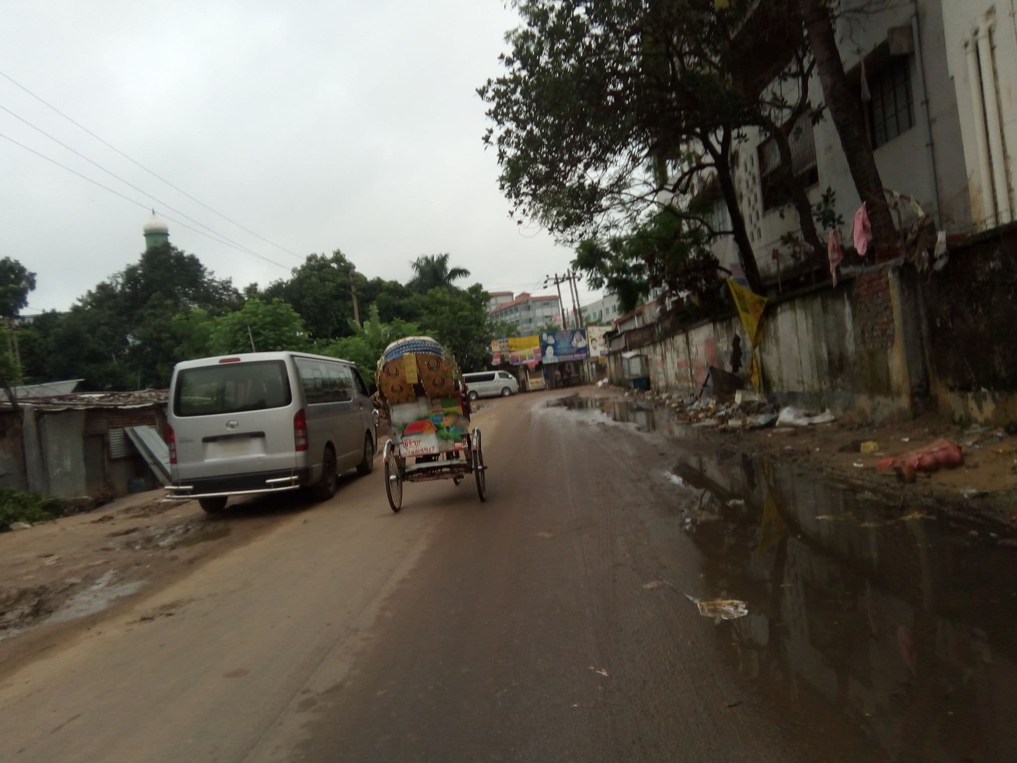 Street view near Holiday Xpress, Tungi — © subhesaadik (CC BY-SA · Mapillary)