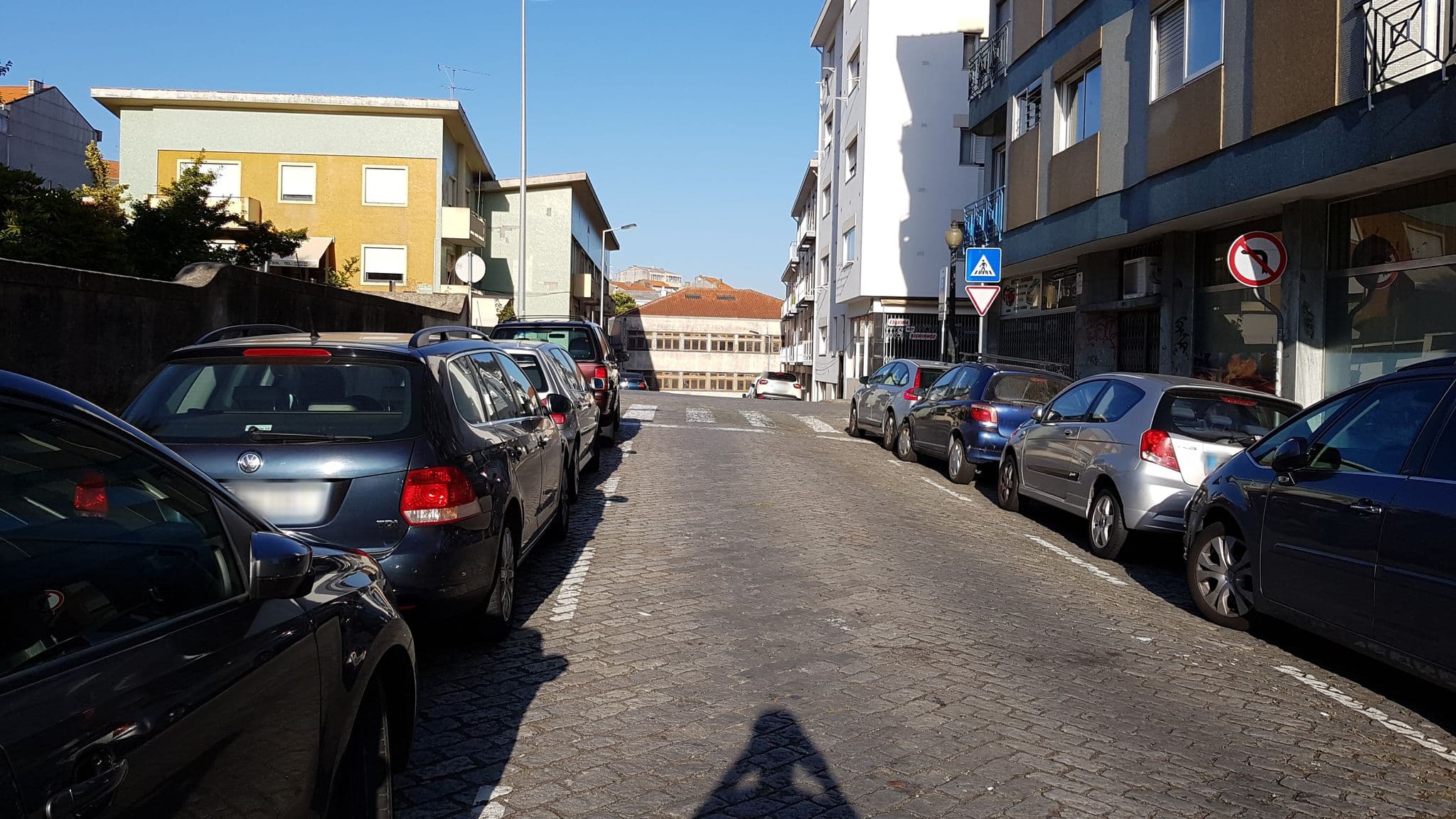 Street view near LovelyAgu, Bomfim — © rororo (CC BY-SA · Mapillary)