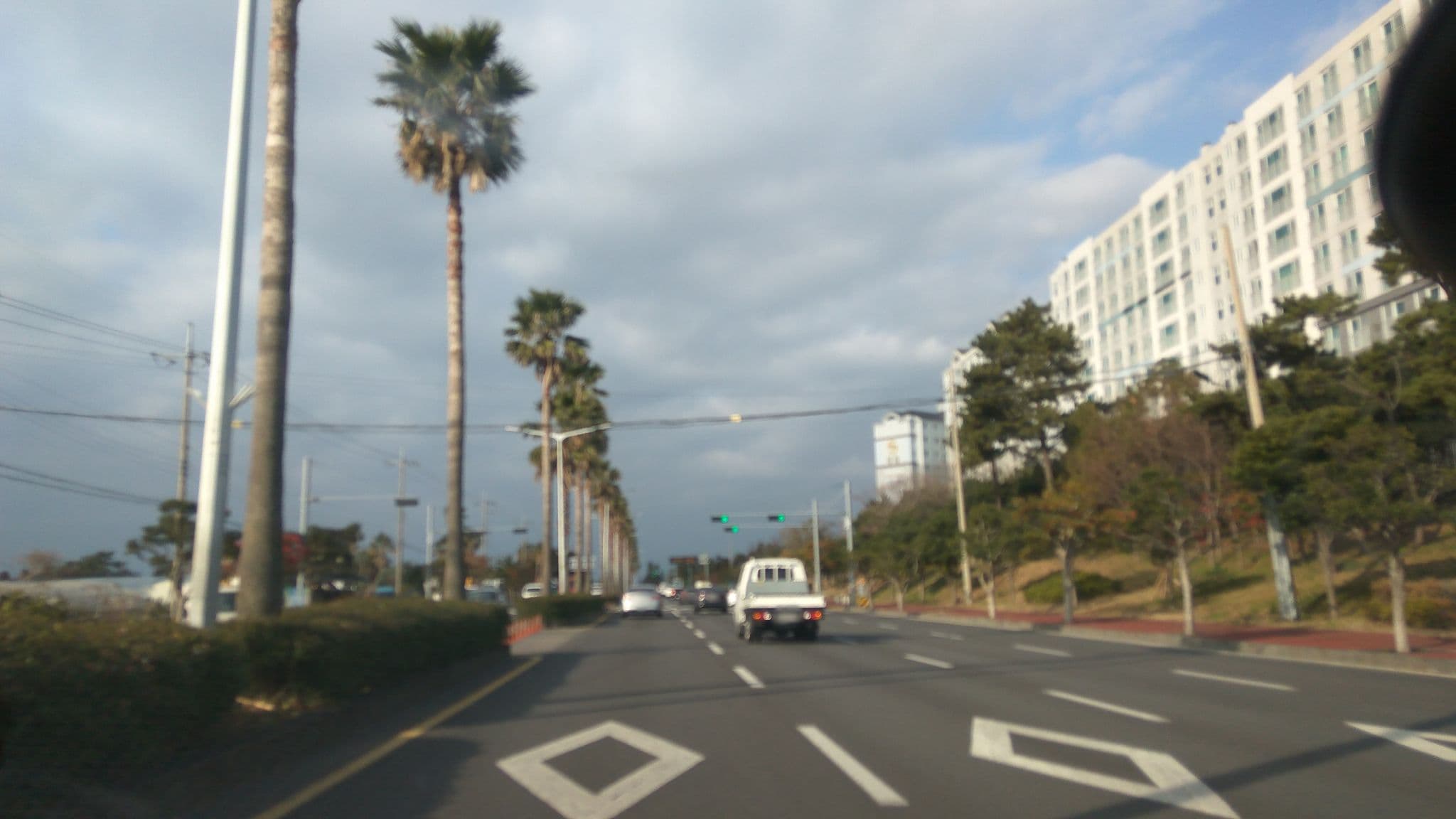 Street view near Jeju Yilin Pension, Seogwipo — © eneerhut (CC BY-SA · Mapillary)