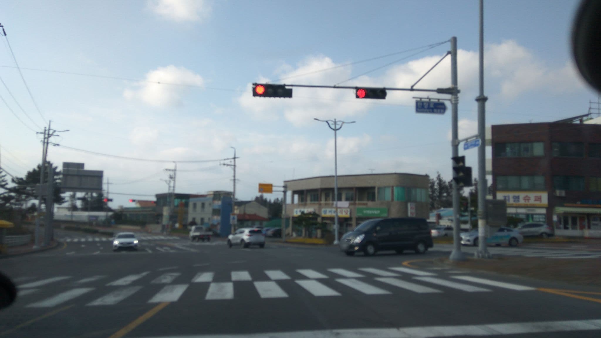 Street view near 자장자장, Seogwipo — © eneerhut (CC BY-SA · Mapillary)