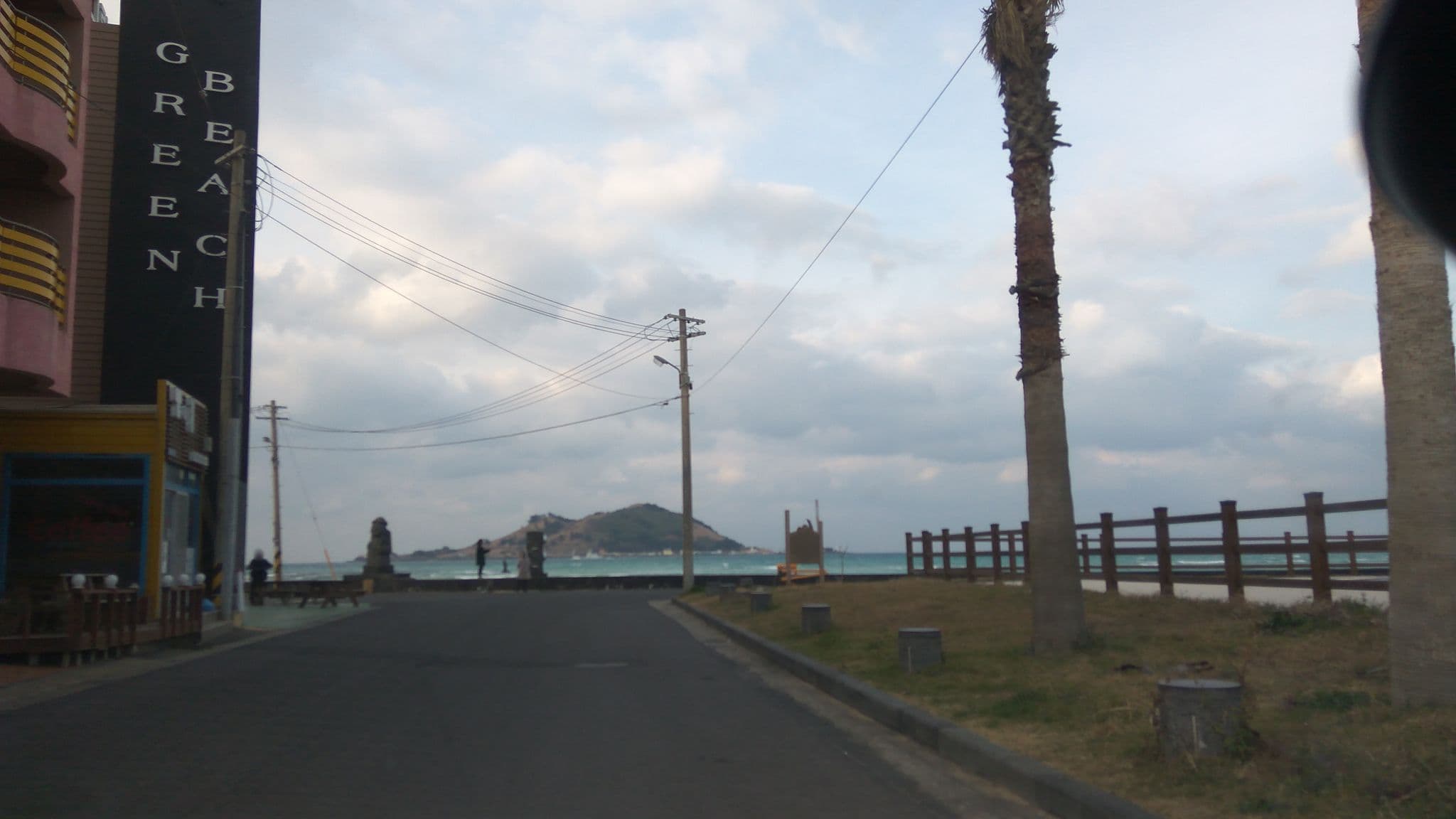 Street view near 한림LK호텔, Gaigeturi — © eneerhut (CC BY-SA · Mapillary)