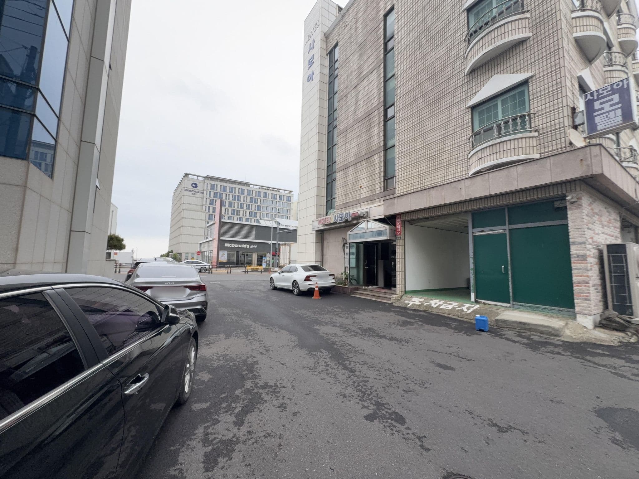 Street view near 사모아모텔, Sanji — © eunju (CC BY-SA · Mapillary)