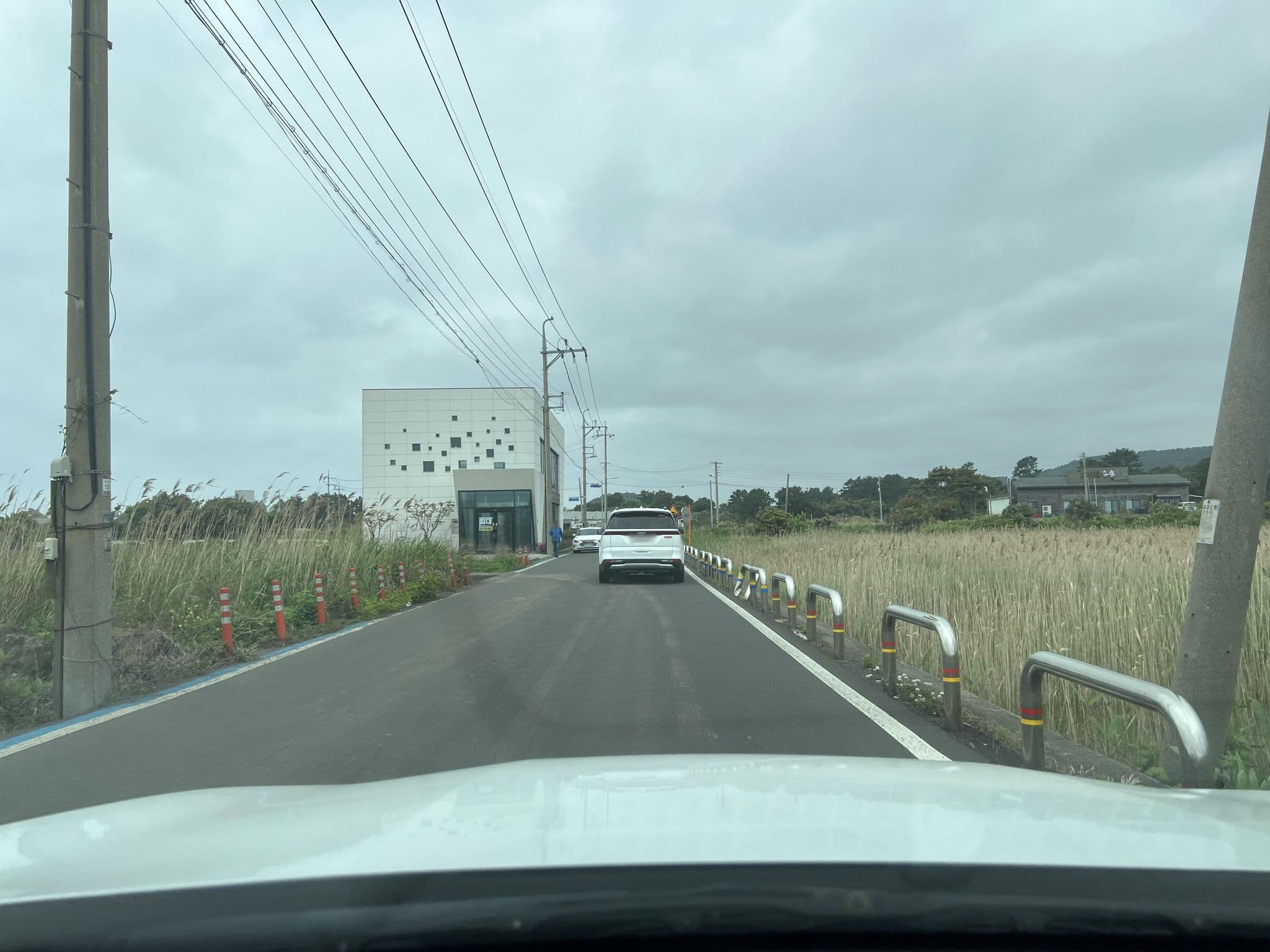 Street view near 제주 그린힐하우스 펜션, Ponggae-dong — © eneerhut (CC BY-SA · Mapillary)
