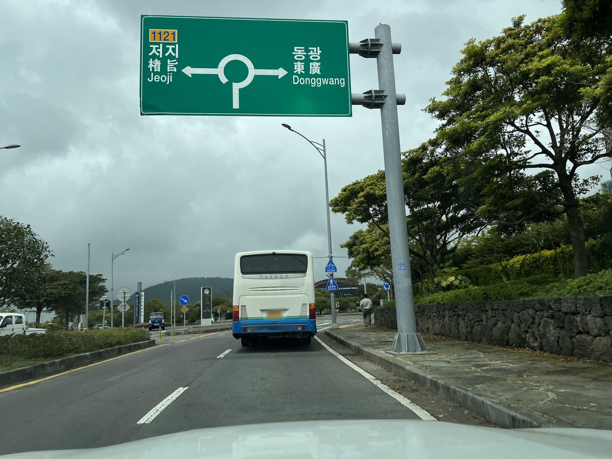 Street view near 탐모라 수영장, Gaigeturi — © eneerhut (CC BY-SA · Mapillary)