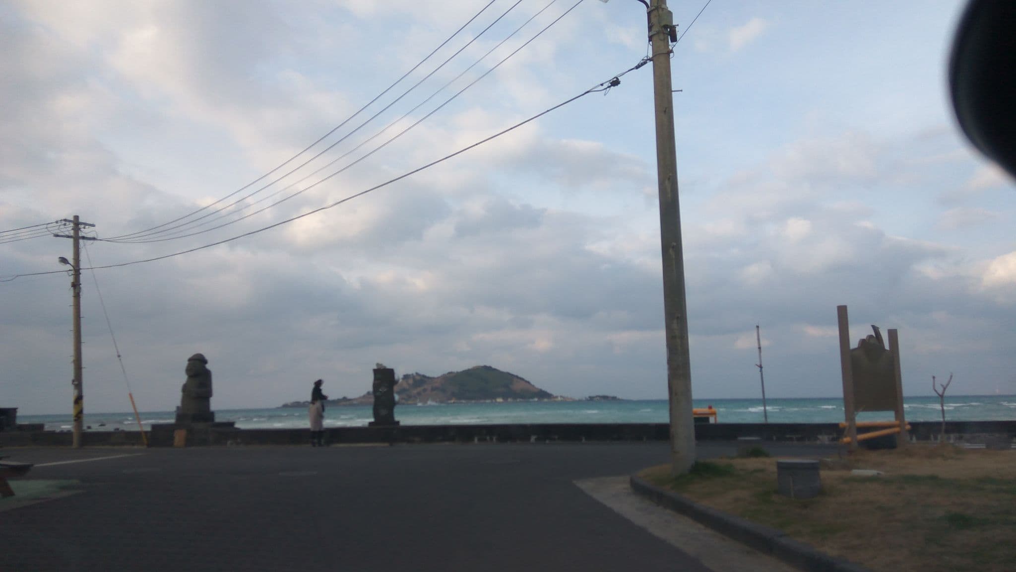 Street view near 그린비치 펜션, Gaigeturi — © eneerhut (CC BY-SA · Mapillary)
