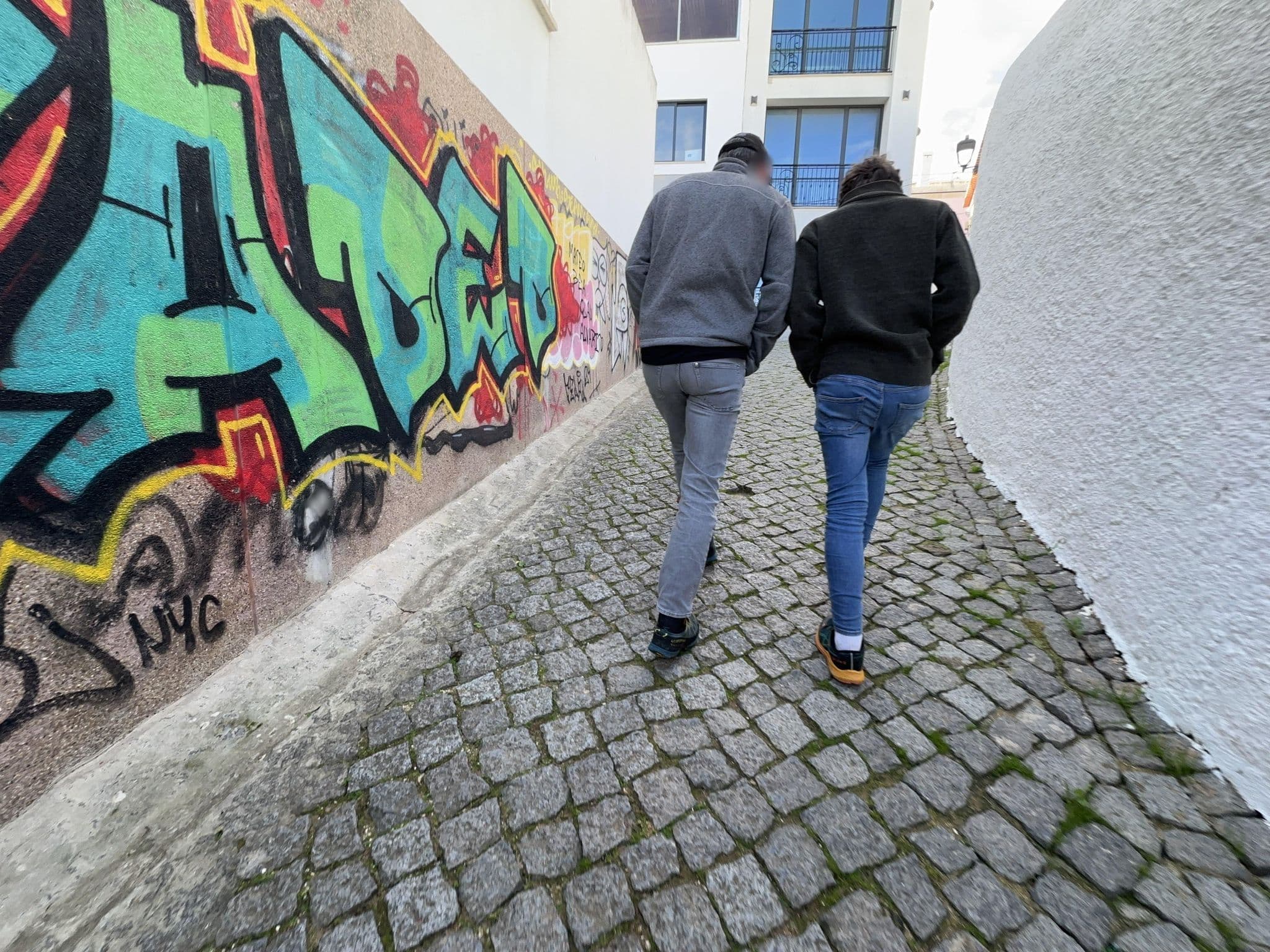 Street view near Casa Flor do Mar Lagos Guest House, Lagos — © varun959 (CC BY-SA · Mapillary)