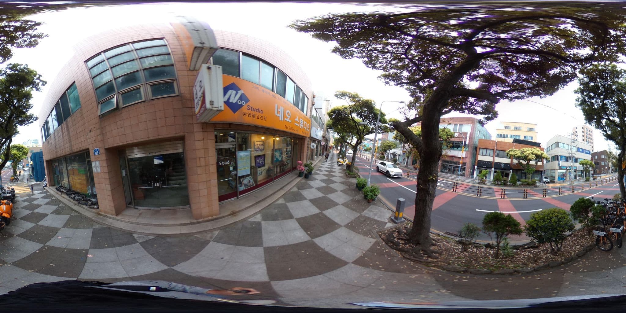 Street view near 그린데이(Guest House In Jeju.Green Day), Jeju City — © monotaxism (CC BY-SA · Mapillary)