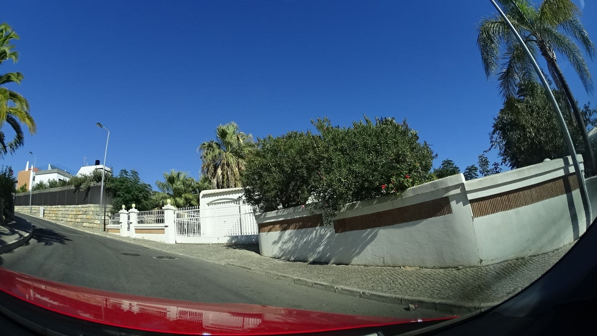 Street view near São Rafael Holidays, Albufeira — © sashazykov (CC BY-SA · Mapillary)