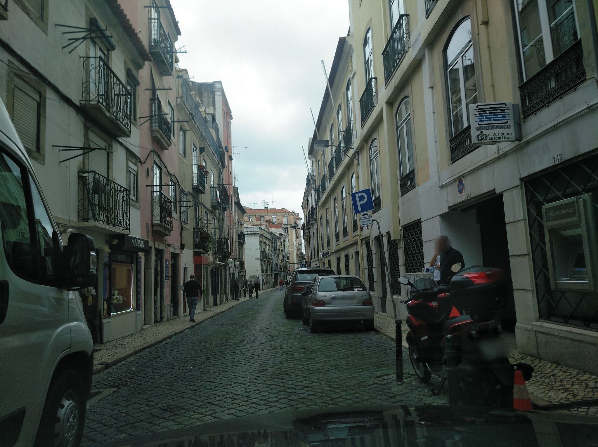 Street view near Airbnb, Intendente — © filohipo (CC BY-SA · Mapillary)