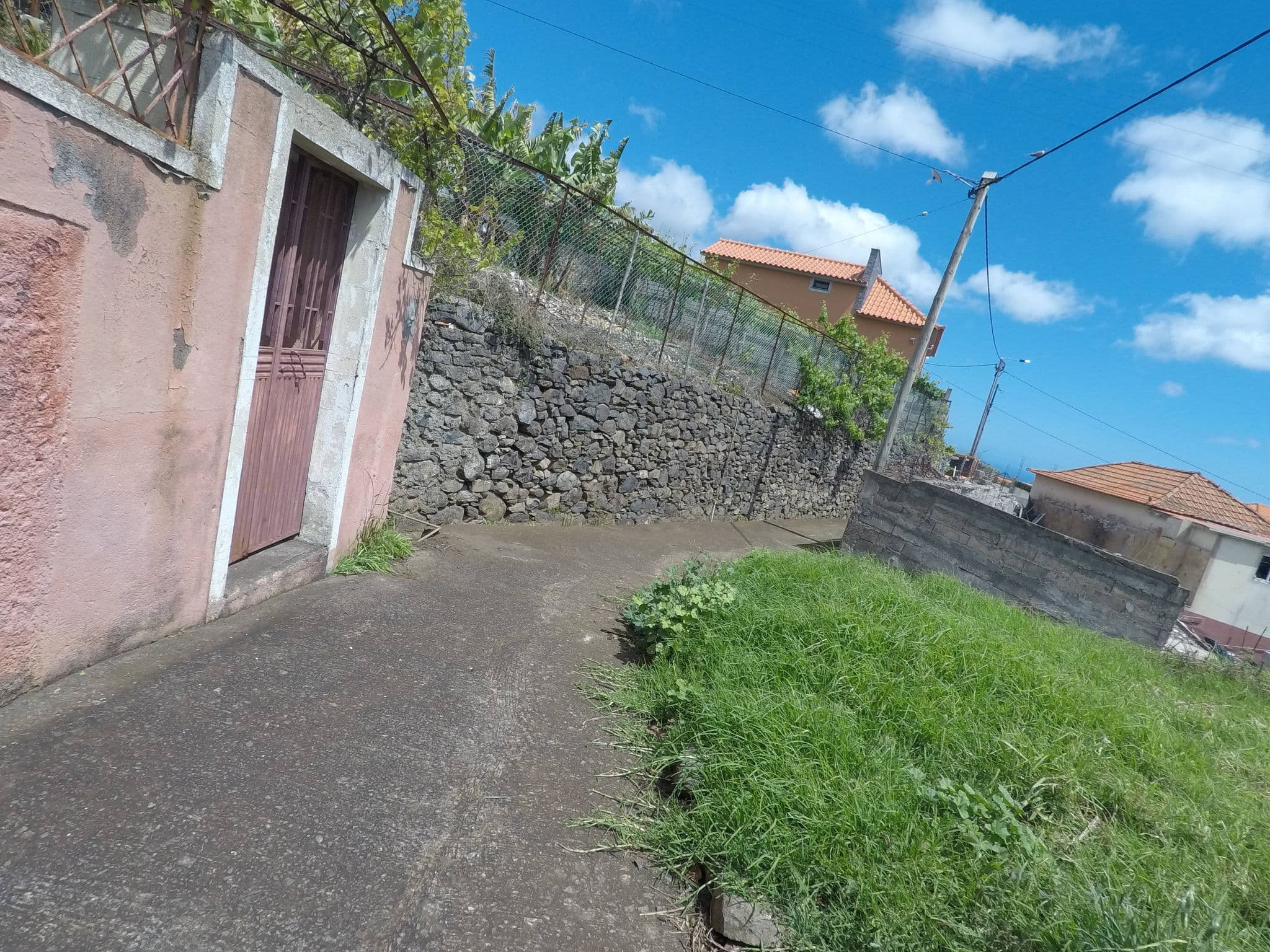 Street view near Villa Murphy, Estreito da Calheta — © geouma (CC BY-SA · Mapillary)