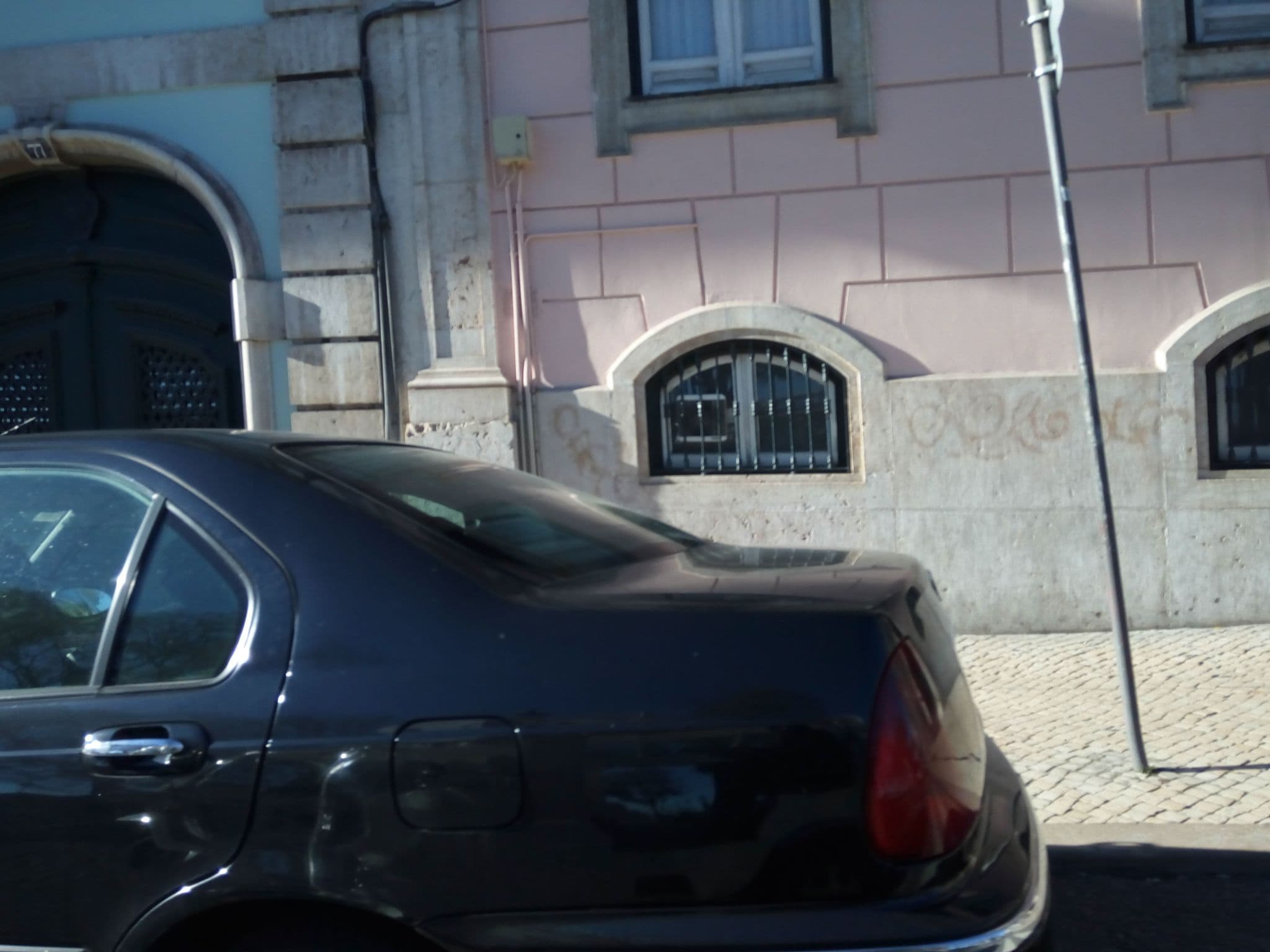 Street view near The independente, São Mamede — © mapfool (CC BY-SA · Mapillary)