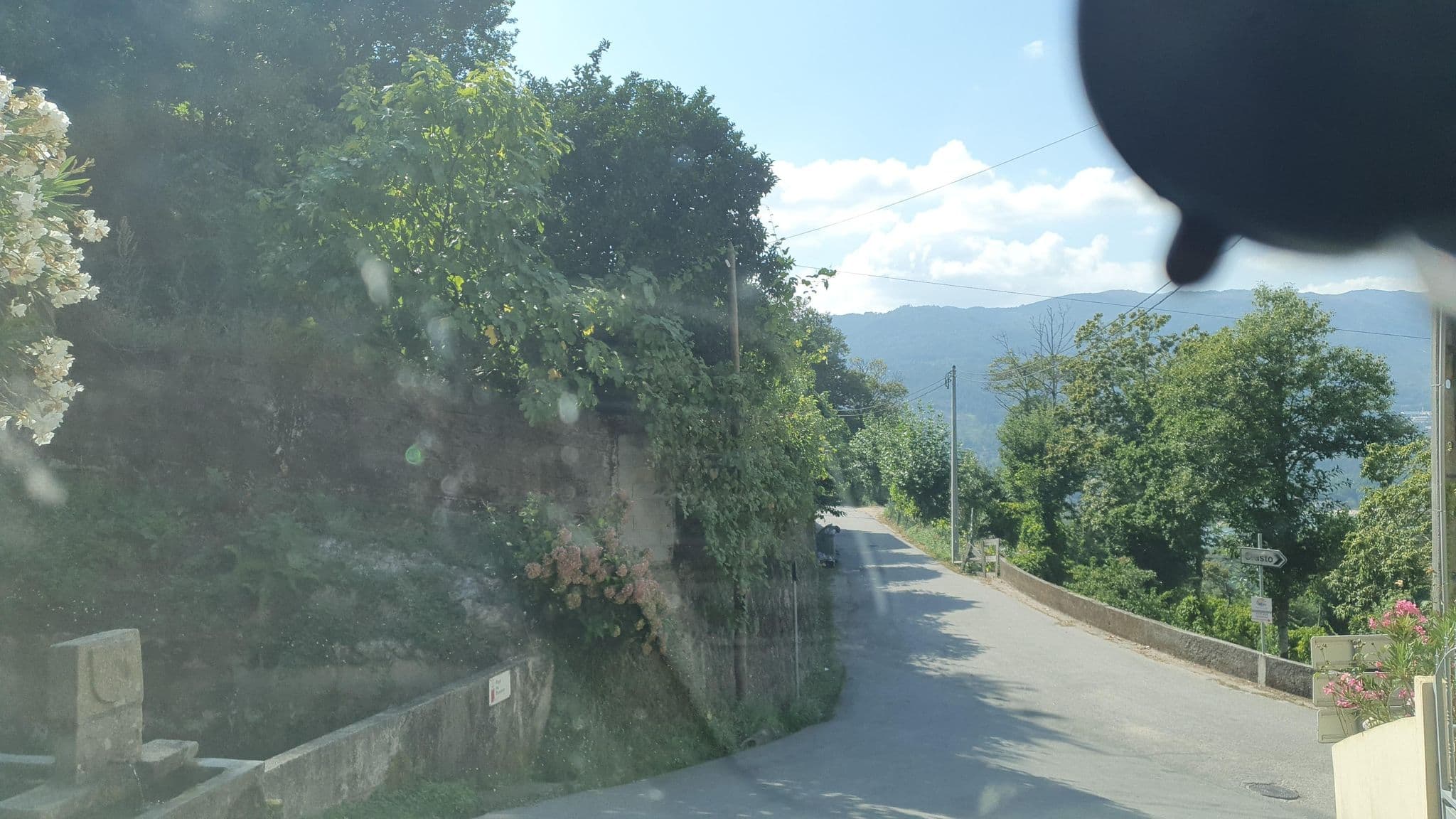 Street view near Casa de Casarelhos, Vieira do Minho — © Barreiros (CC BY-SA · Mapillary)