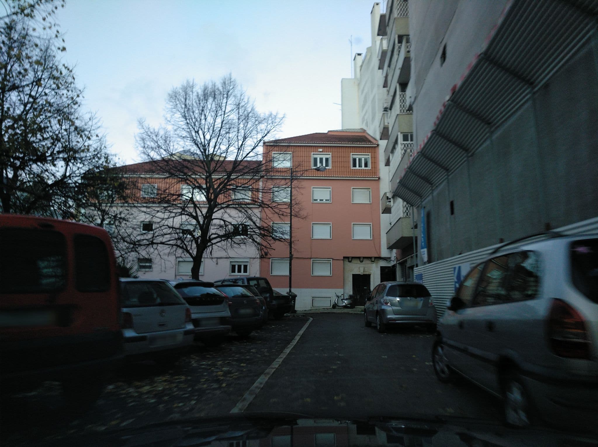Street view near Jardim de São Mamede, Principe Real — © filohipo (CC BY-SA · Mapillary)
