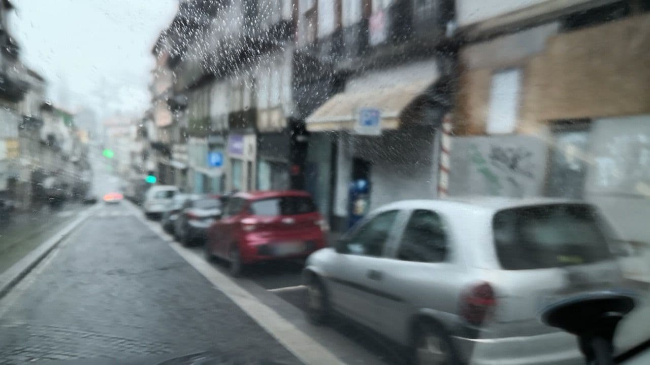 Street view near Olive Nature Apartments, Porto — © sanjorgepinho (CC BY-SA · Mapillary)