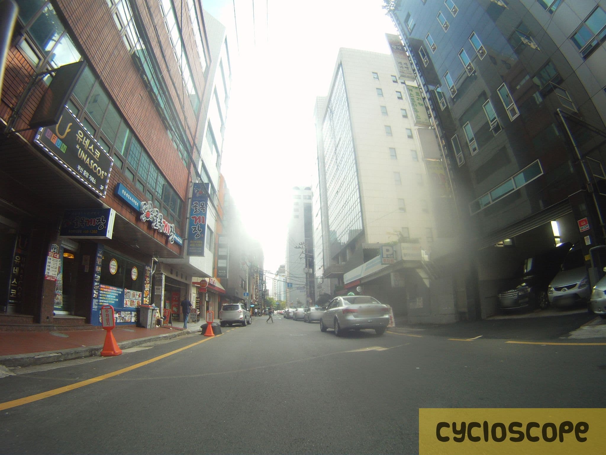 Street view near 아리랑관광호텔, Busan — © cycloscope (CC BY-SA · Mapillary)