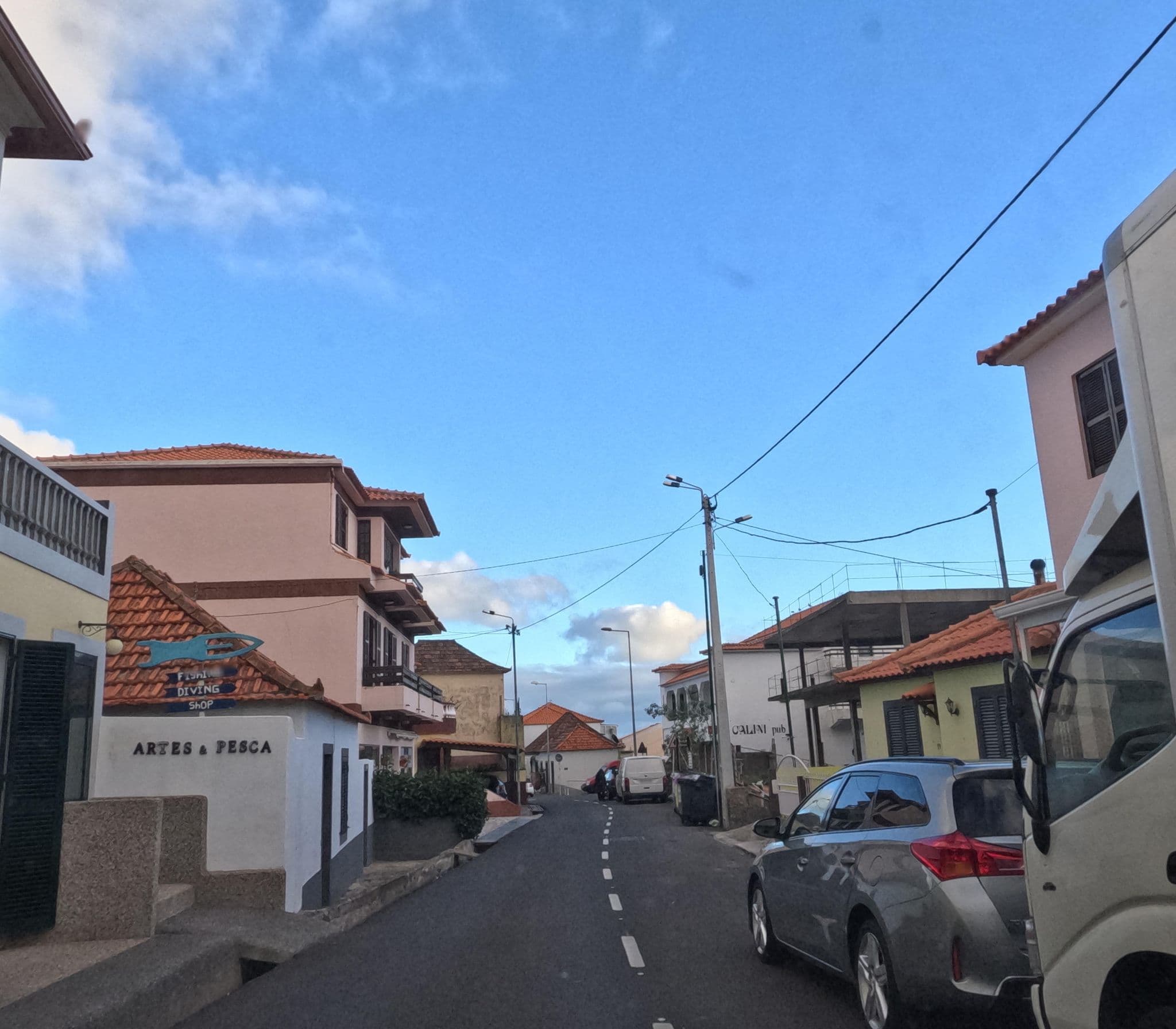 Street view near Casas do Baleeiro - Whaler's Houses, Caniçal — © nunocaldeira (CC BY-SA · Mapillary)
