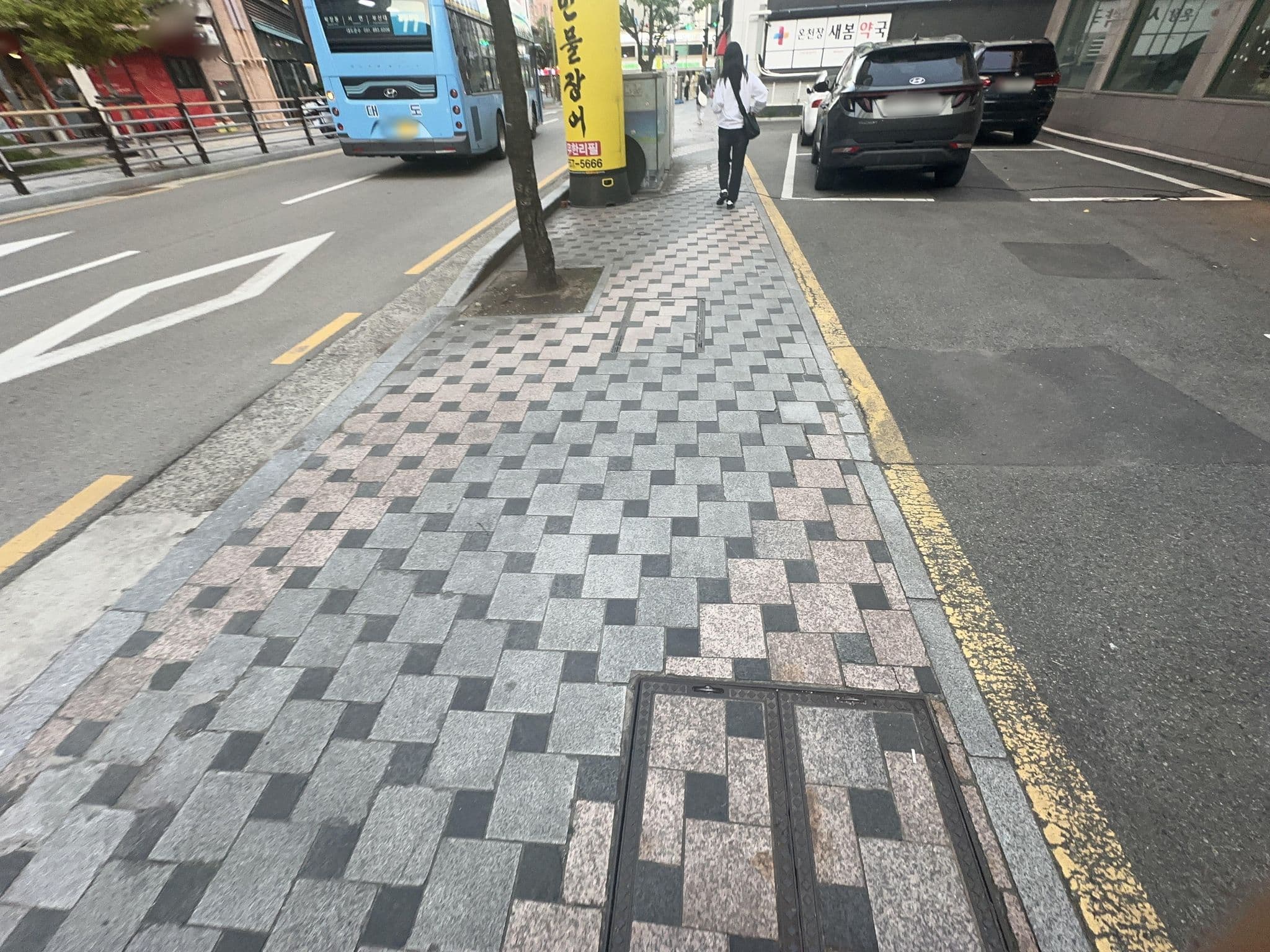 Street view near Oh Motel, Gijang — © minseo12 (CC BY-SA · Mapillary)