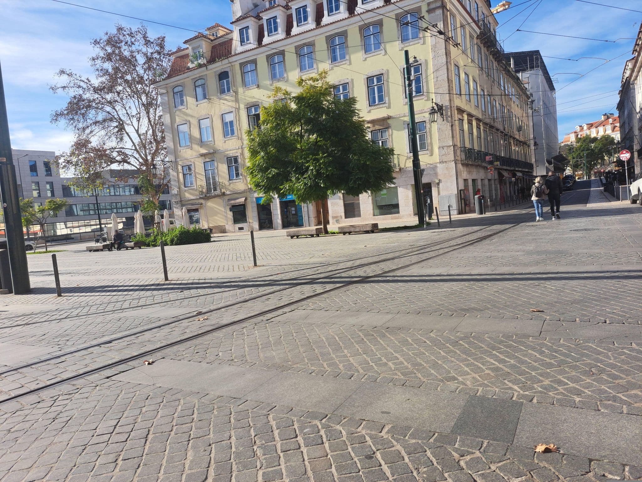 Street view near Corpo Santo 6, Bairro Alto — © beer119 (CC BY-SA · Mapillary)
