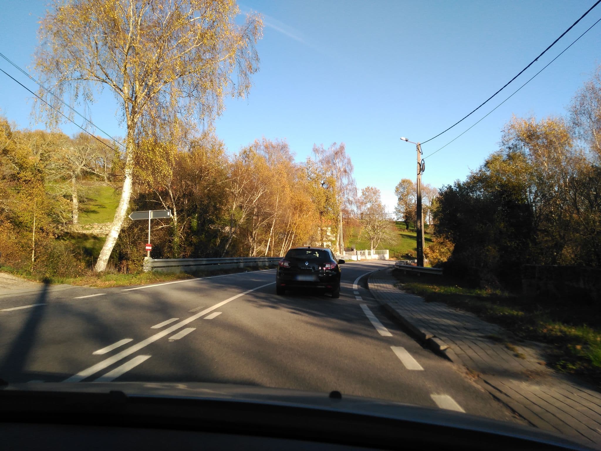 Street view near Moinhos da Corga, Boticas — © catiaritaferreira (CC BY-SA · Mapillary)