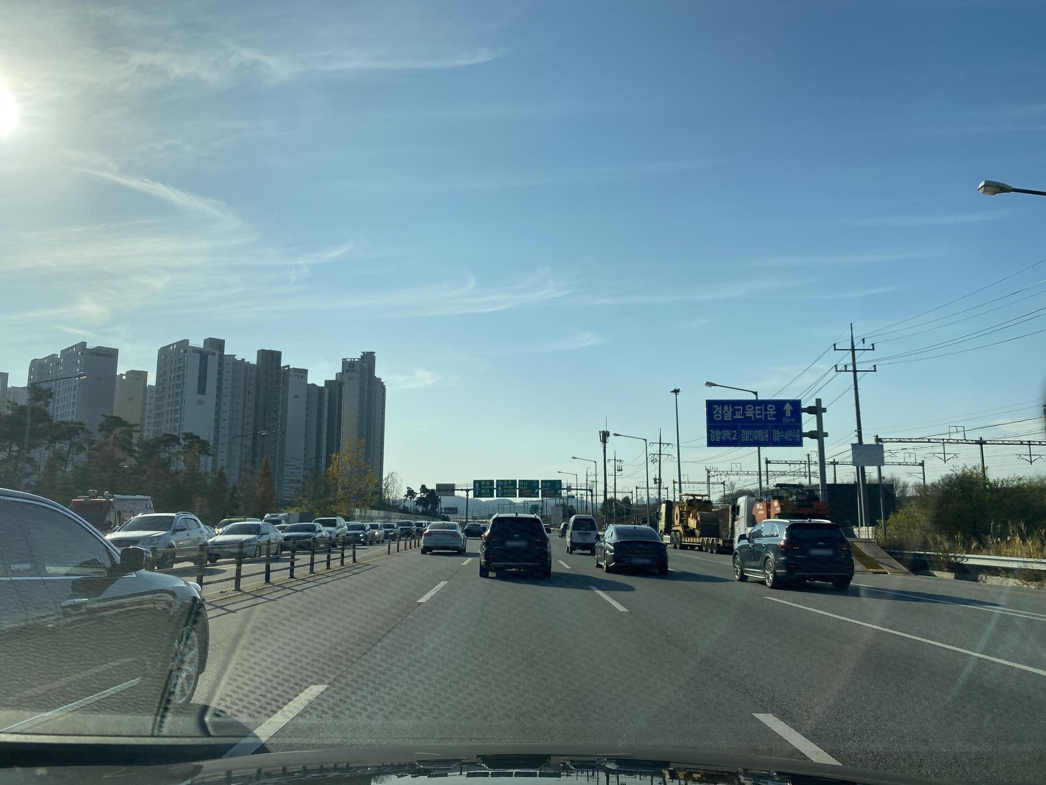 Street view near CF모텔, Asan — © eneerhut (CC BY-SA · Mapillary)
