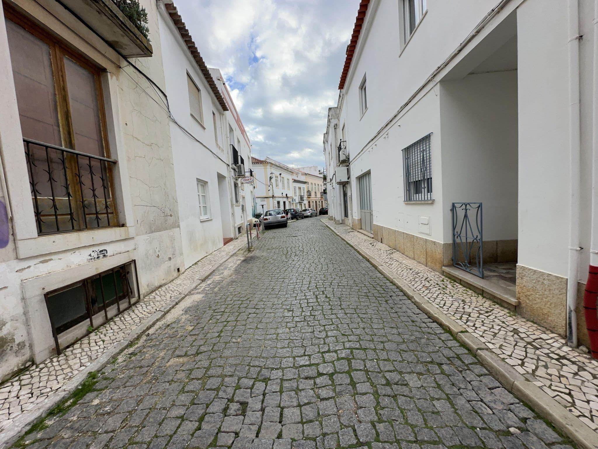 Street view near Cloud 9, Lagos — © varun959 (CC BY-SA · Mapillary)