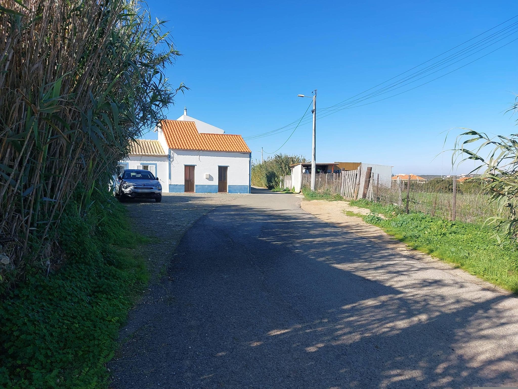 Street view near Cercas Velhas, Sagres — © christian_plus1 (CC BY-SA · Mapillary)