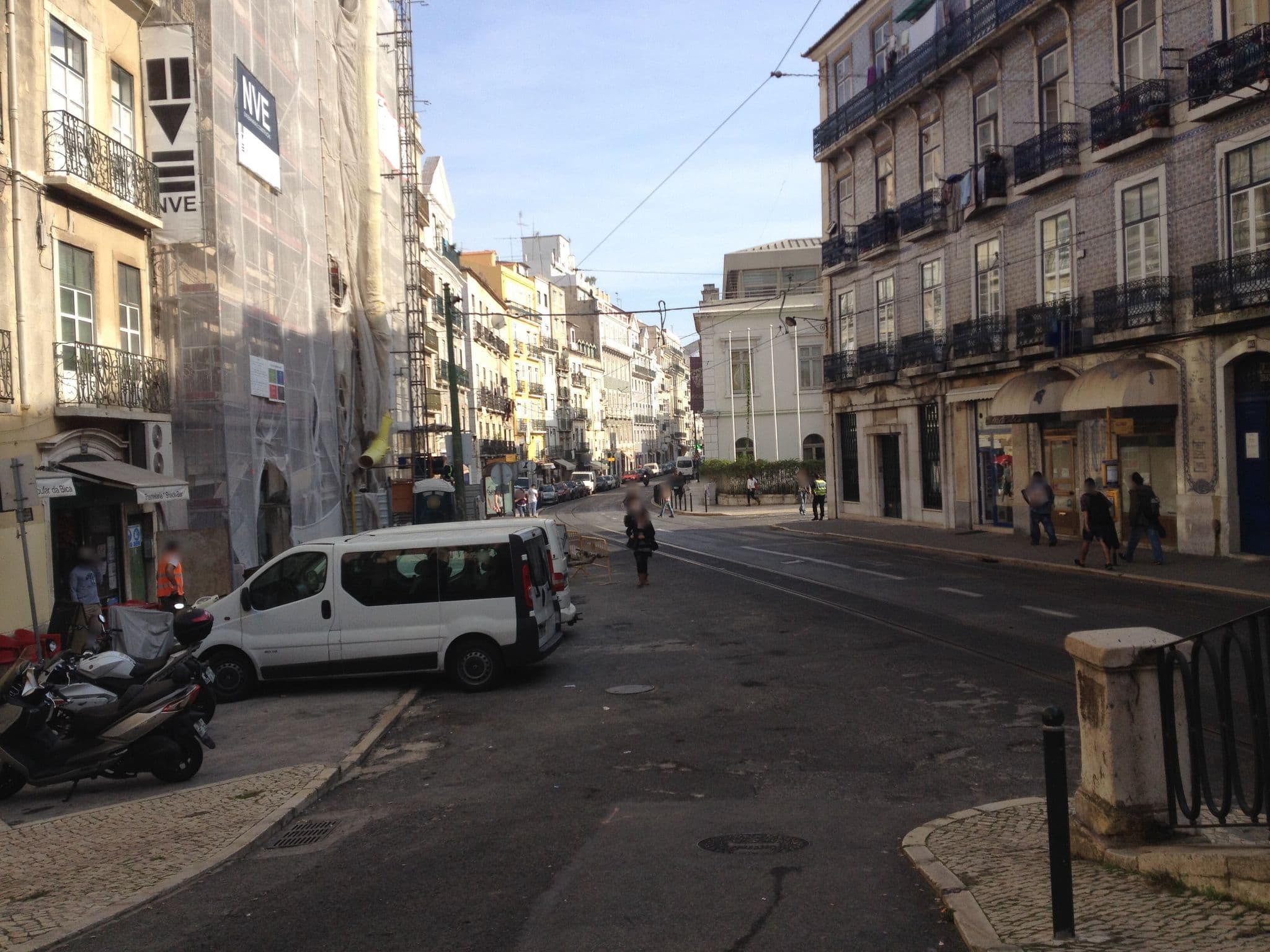 Street view near Independente Bica, Lisboa, Bairro Alto — © pgiraud (CC BY-SA · Mapillary)