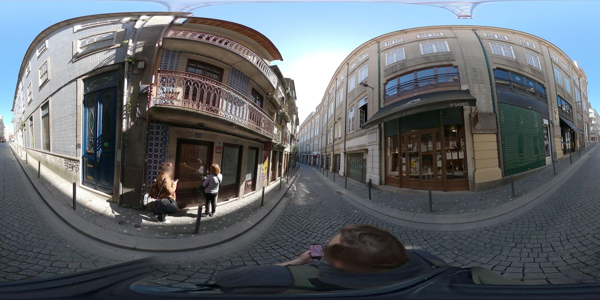 Street view near Castle Rock, Porto