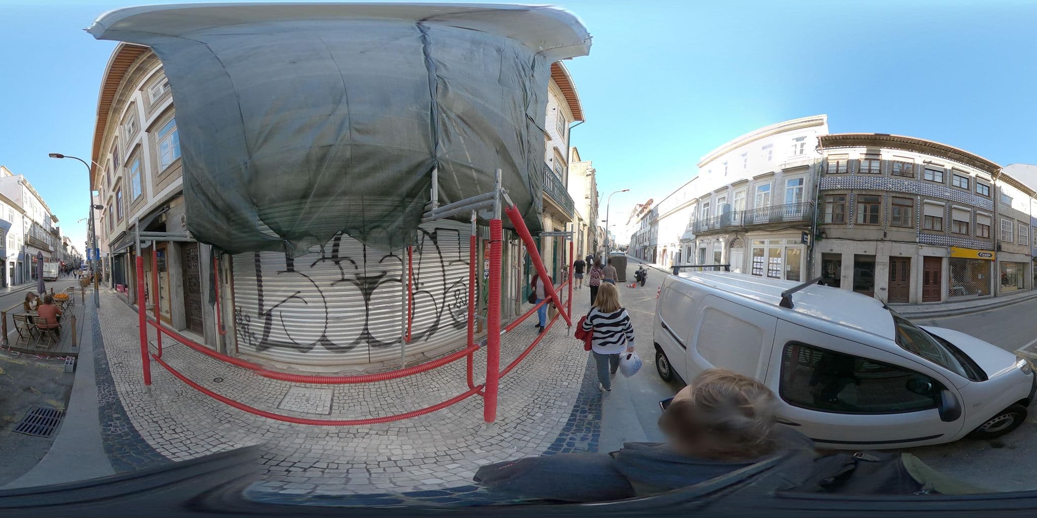 Street view near Pensão Nobreza, Porto