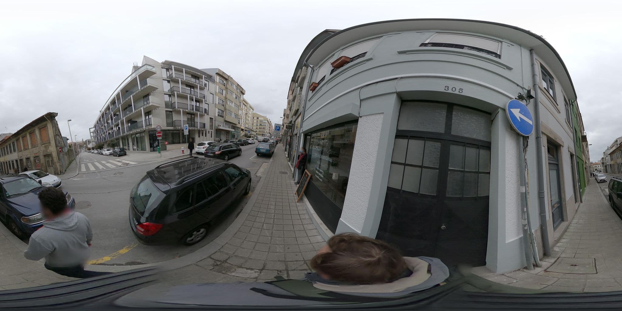 Street view near EXE Essencia Oporto Hotel, Massarelos — © skfd (CC BY-SA · Mapillary)