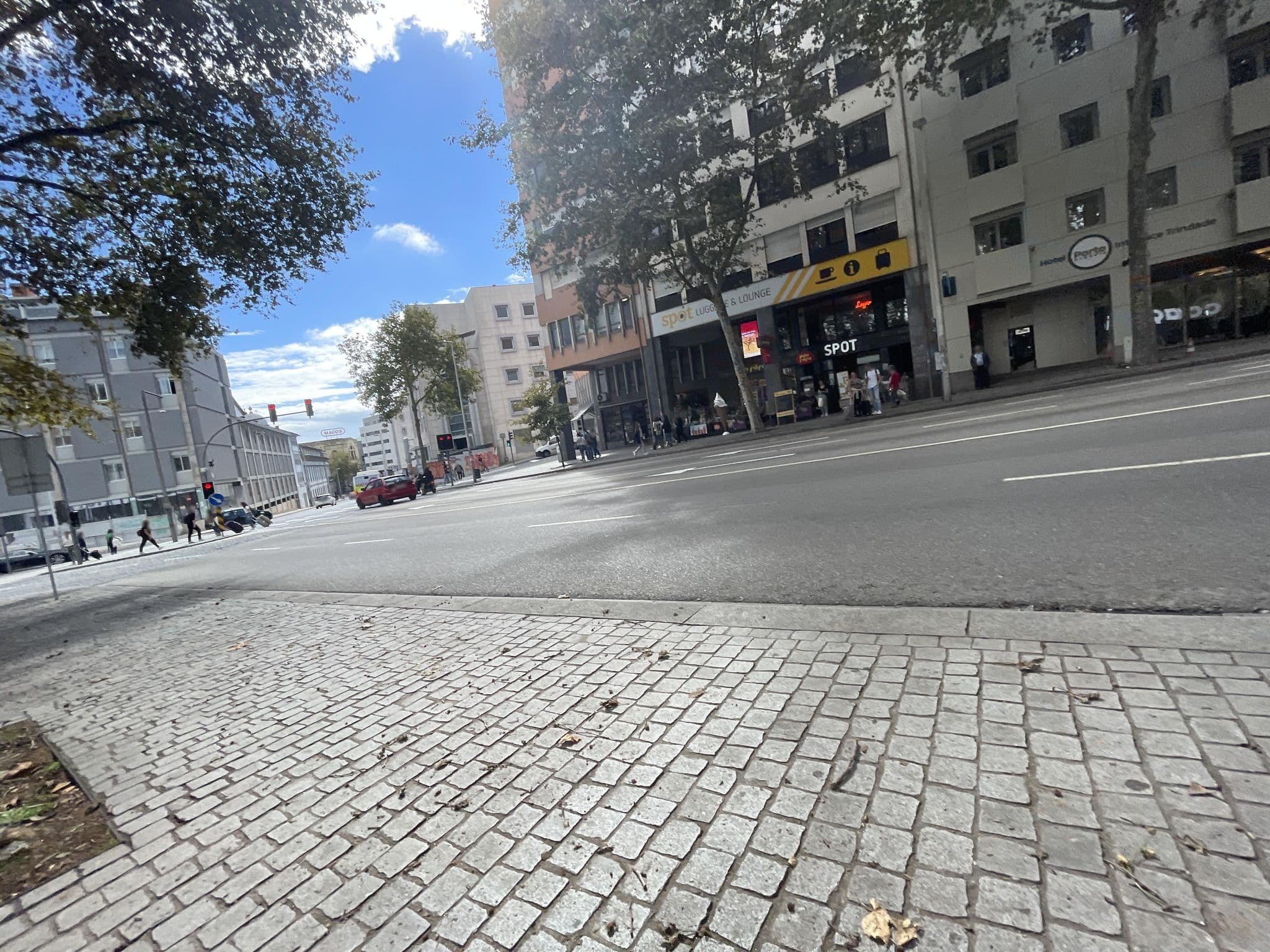 Street view near Hotel Porto Interface Trindade by Kavia, Porto