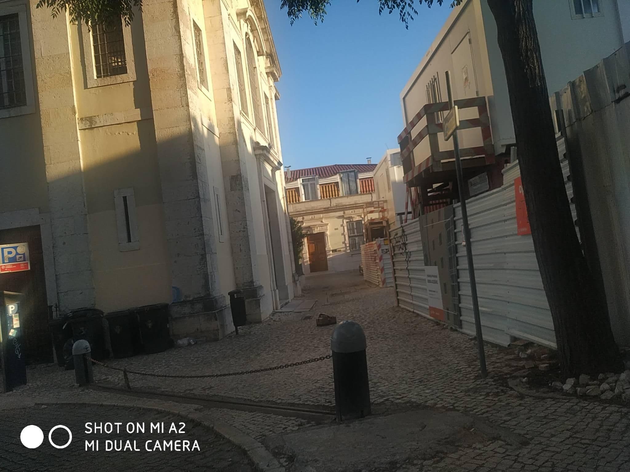 Street view near Varandas do Chiado - Lisboa, Bairro Alto — © filohipo (CC BY-SA · Mapillary)