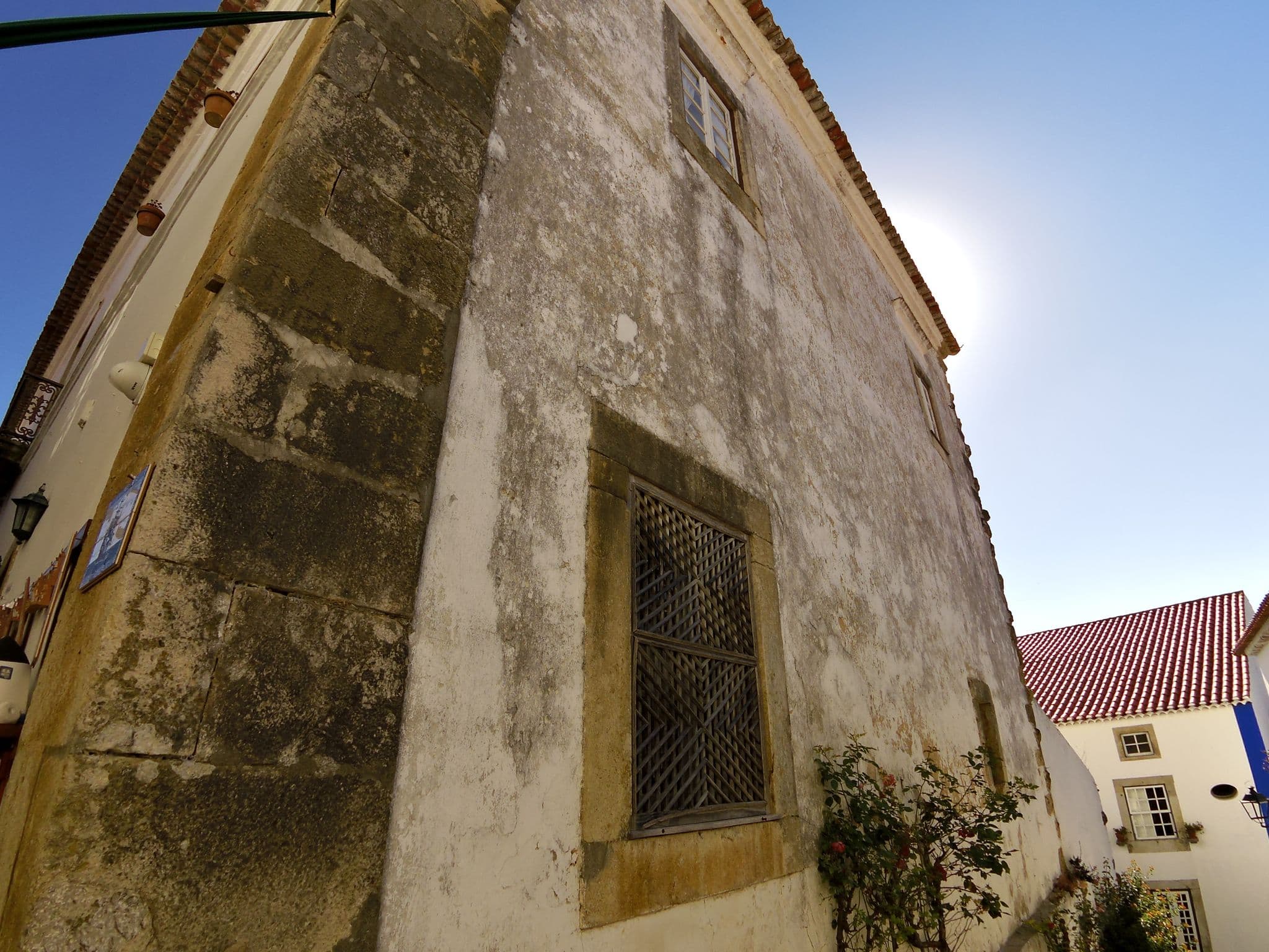 Street view near Casa Antonio Moreira, Óbidos — © zors1843 (CC BY-SA · Mapillary)