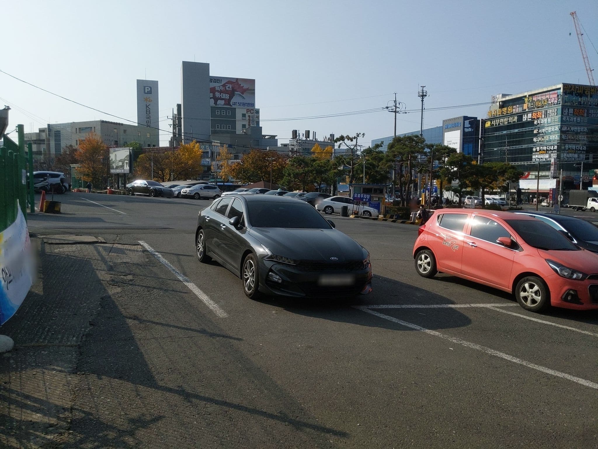 Street view near 대아장, Daegu — © velaia (CC BY-SA · Mapillary)
