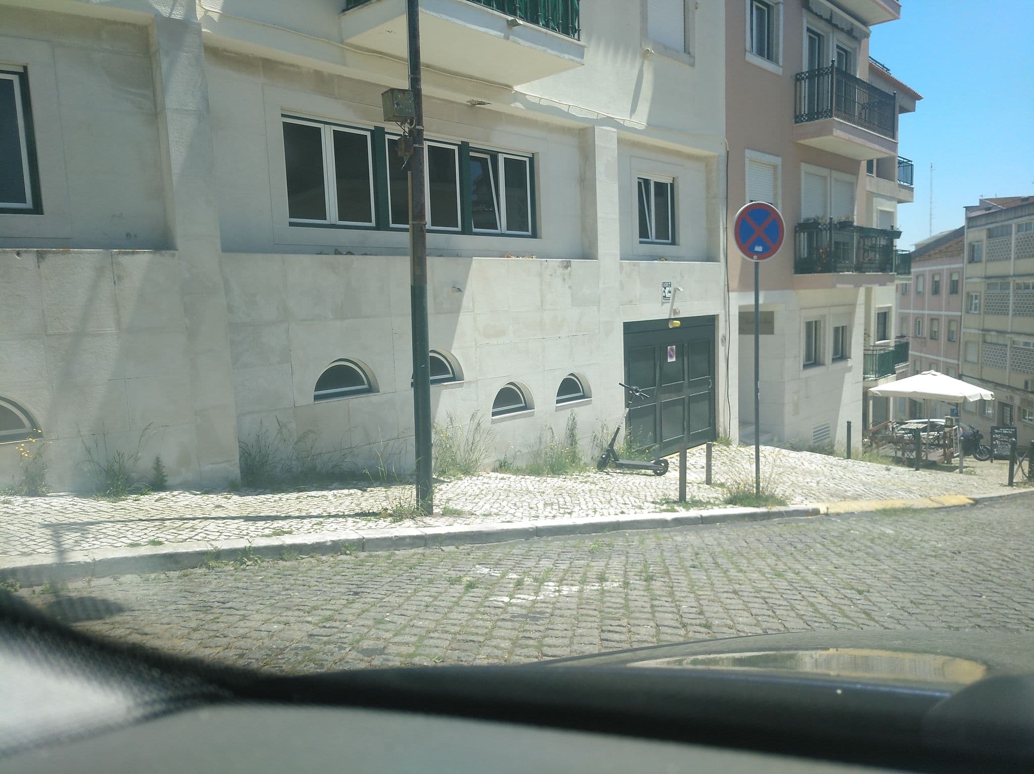 Street view near Graça - Castle | Lisbon Cheese & Wine Apartments, Graça — © filohipo (CC BY-SA · Mapillary)