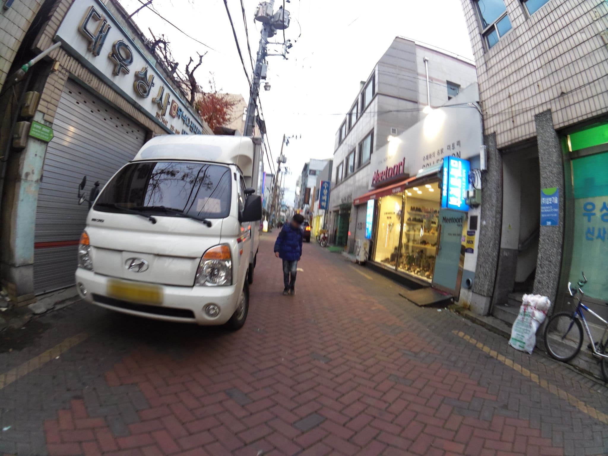 Street view near Qook Motel, Daegu — © xma (CC BY-SA · Mapillary)