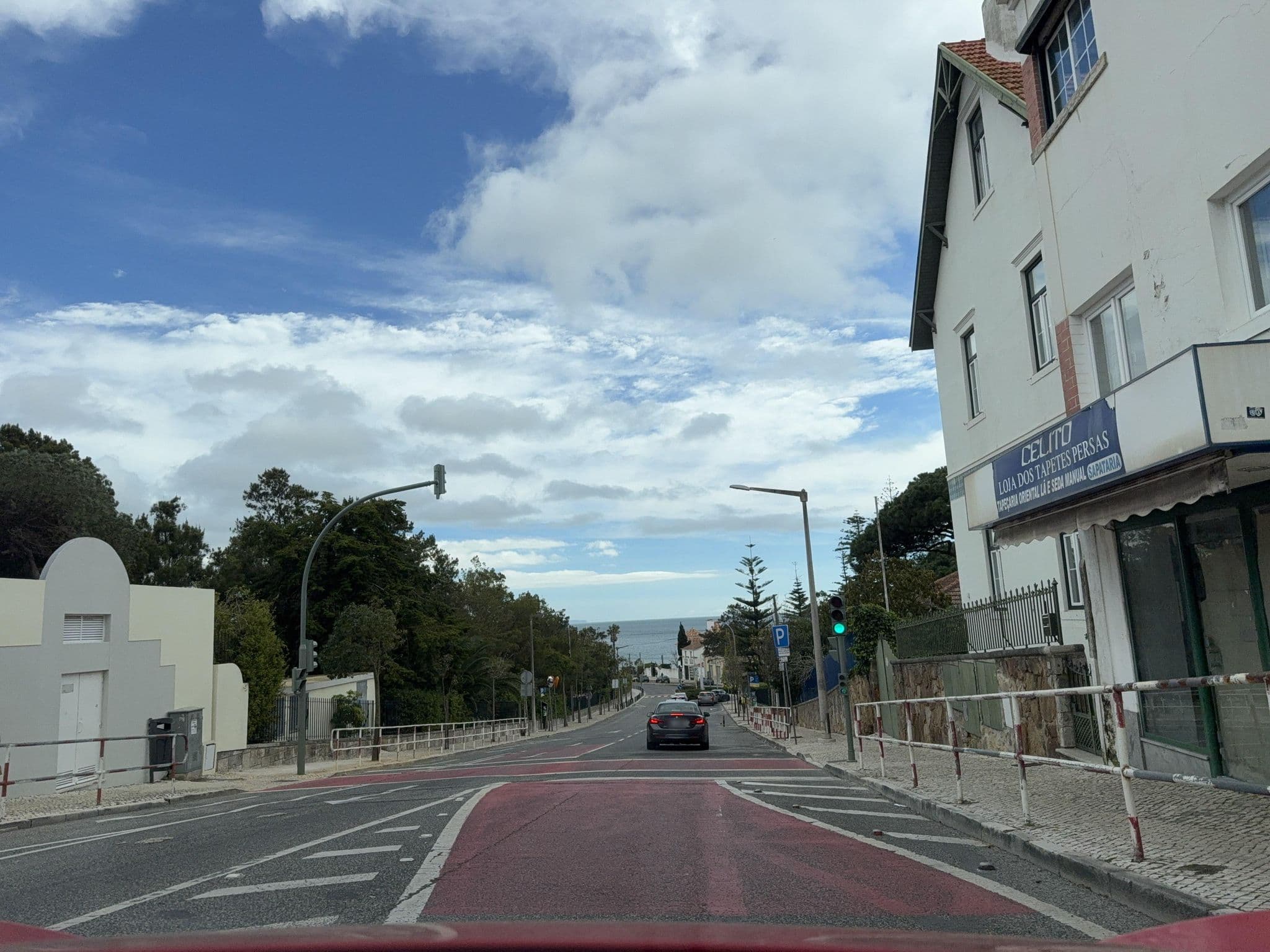 Street view near A House in Estoril, Monte Estoril — © RSTQ (CC BY-SA · Mapillary)