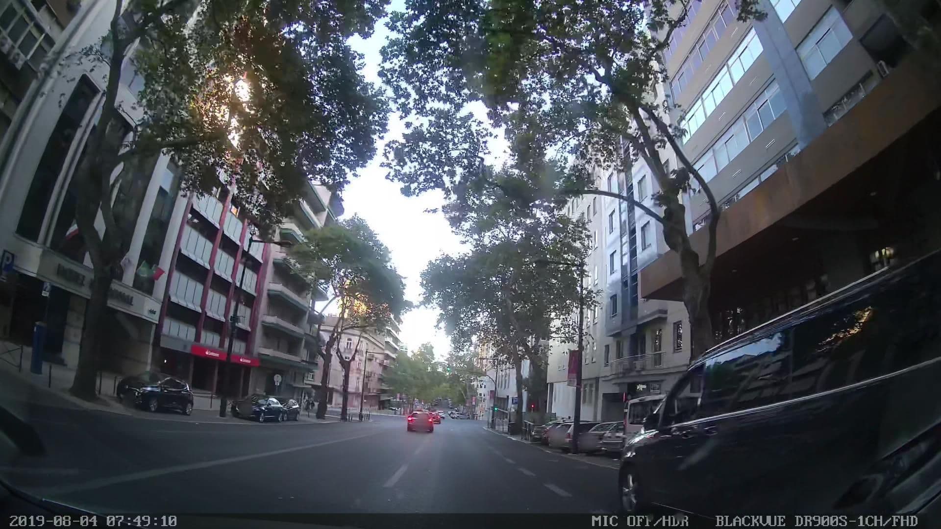 Street view near Hotel Nacional, Lisbon — © filipegraciosa (CC BY-SA · Mapillary)