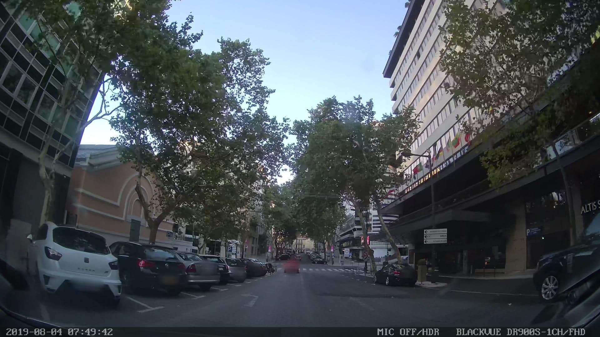 Street view near Altis Grand Hotel, Principe Real — © filipegraciosa (CC BY-SA · Mapillary)