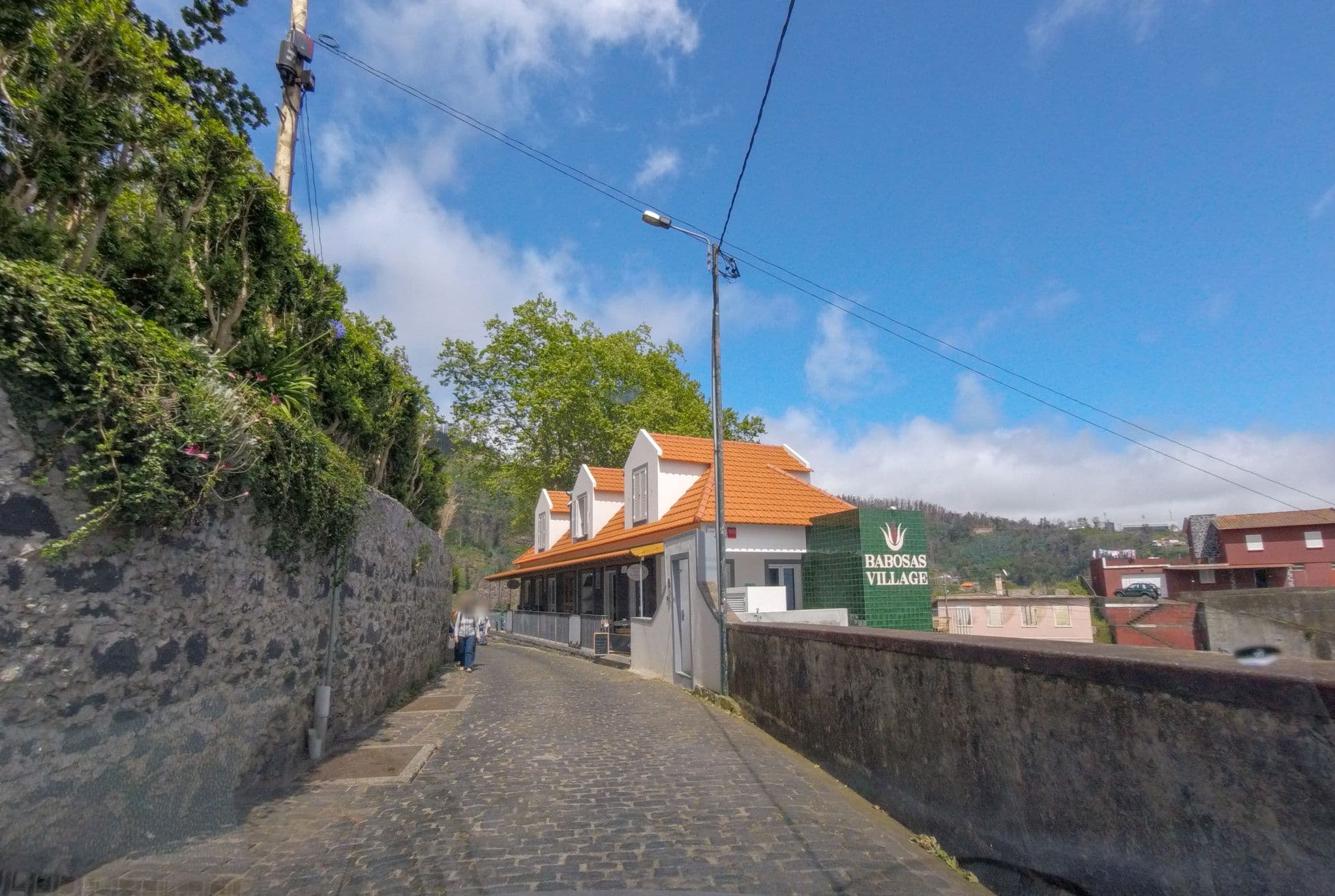 Street view near Babosas Village, Nossa Senhora do Monte — © nunocaldeira (CC BY-SA · Mapillary)